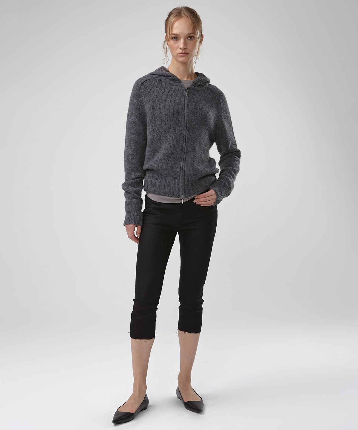 이안조(EAN JO) HOOD ZIP UP KNITTED CARDIGAN (CHARCOAL)