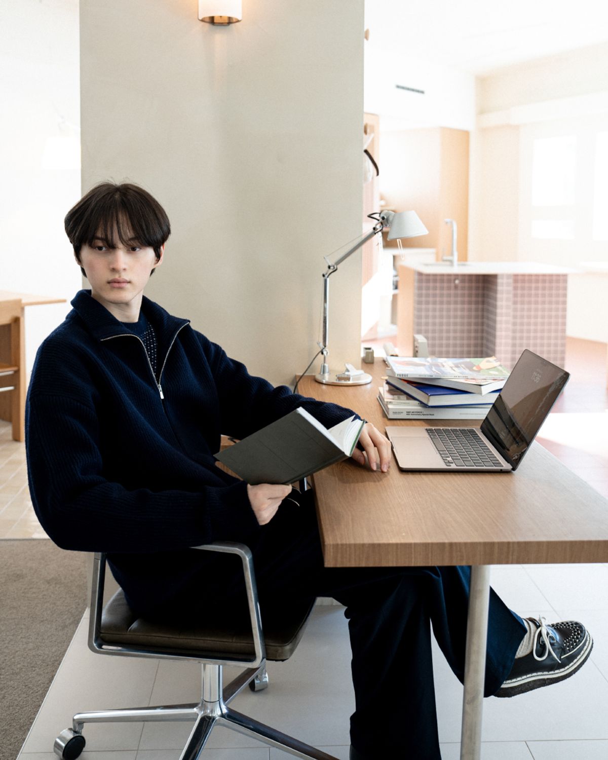 아스트레이(ASTLAY) Excella Lambswool Knit zip-up (Dark Navy)