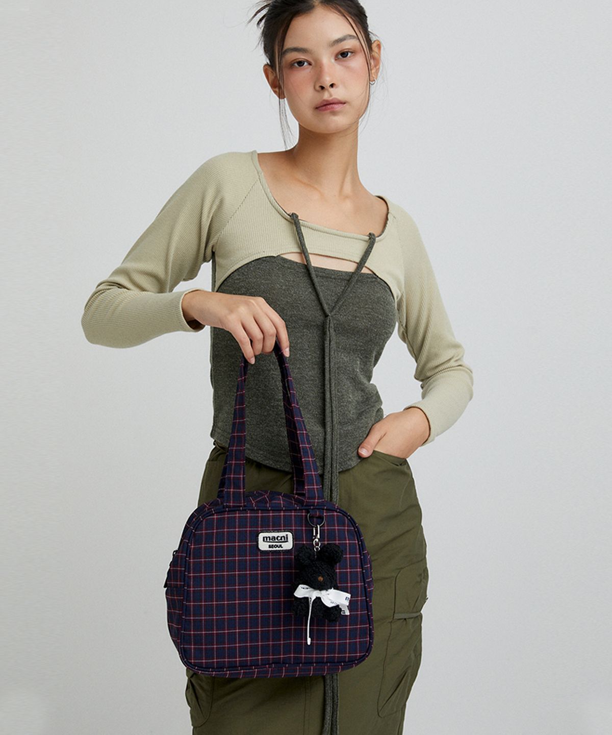 마크니(MACNI) CHECKER SQUARE SHOULDER BAG NAVY CHECK
