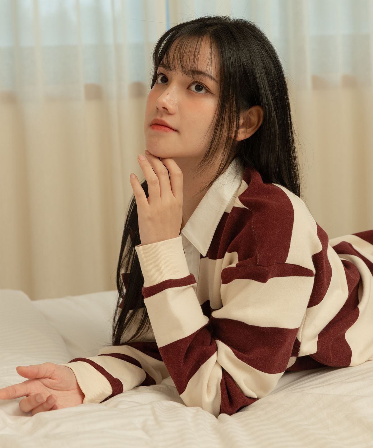 셀리티오(SELITIO) 스트라이프 럭비 카라 티셔츠 레드