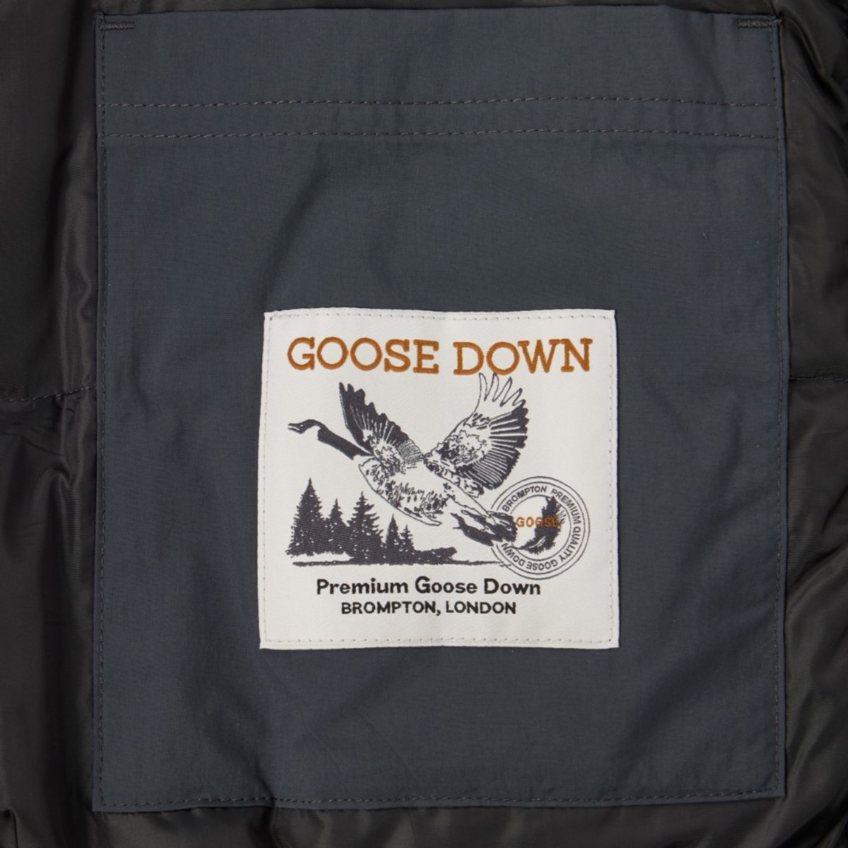브롬톤 런던(BROMPTON LONDON) AEROWARM HIGH NECK BOMBER - CHARCOAL (P244MDW203)