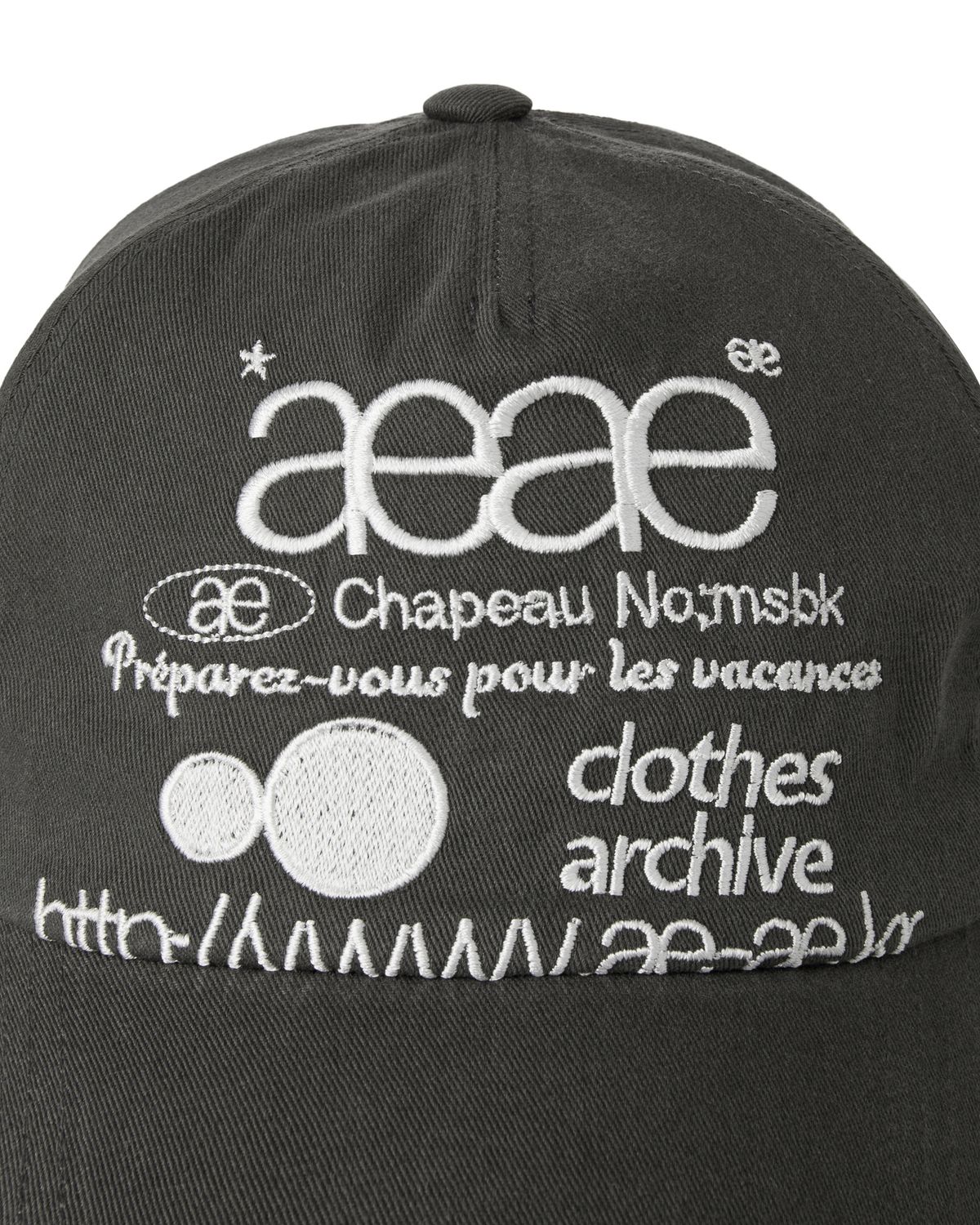 에이이에이이(AEAE) WEB LOGO 5 PANNEL BALL CAP [CHARCOAL]