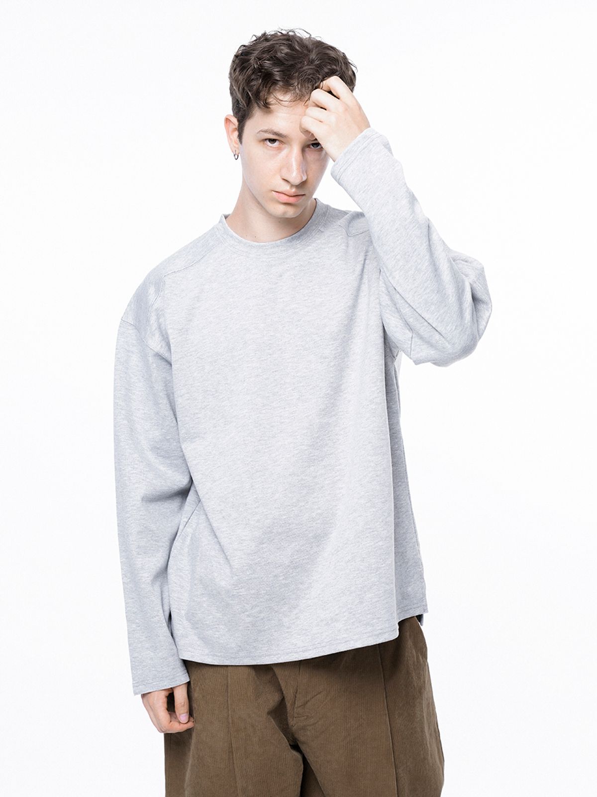 챈세스노이(CHANCE'S NOI) Ponte Slit Long-sleeved - Gray /M243TP02GR