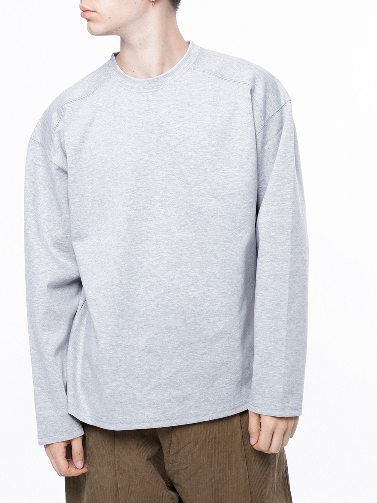 챈세스노이(CHANCE'S NOI) Ponte Slit Long-sleeved - Gray /M243TP02GR