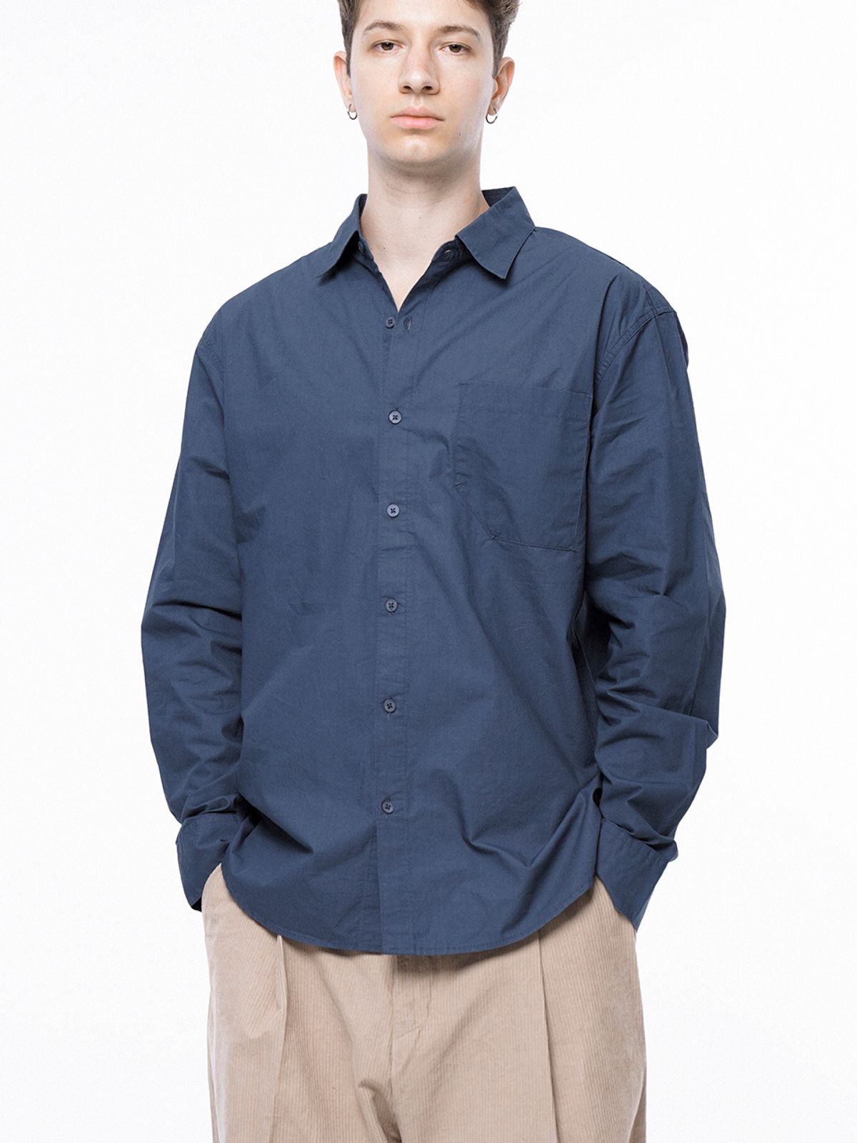 챈세스노이(CHANCE'S NOI) Standard Polygon Pocket Shirt - Royal Navy /M243SH01NY