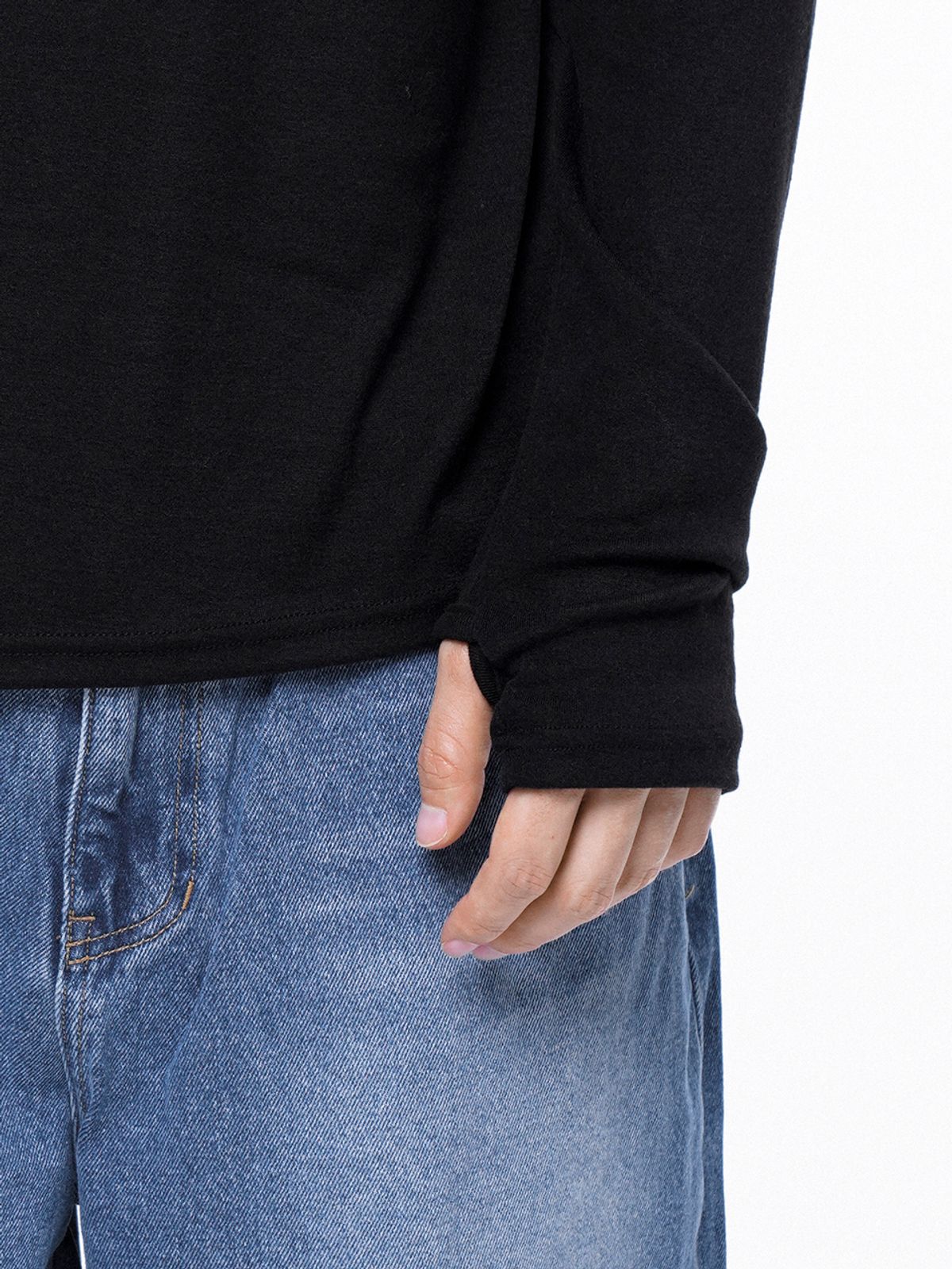 챈세스노이(CHANCE'S NOI) Spandex Finger-warmer Turtleneck - Black /M243TP04BK