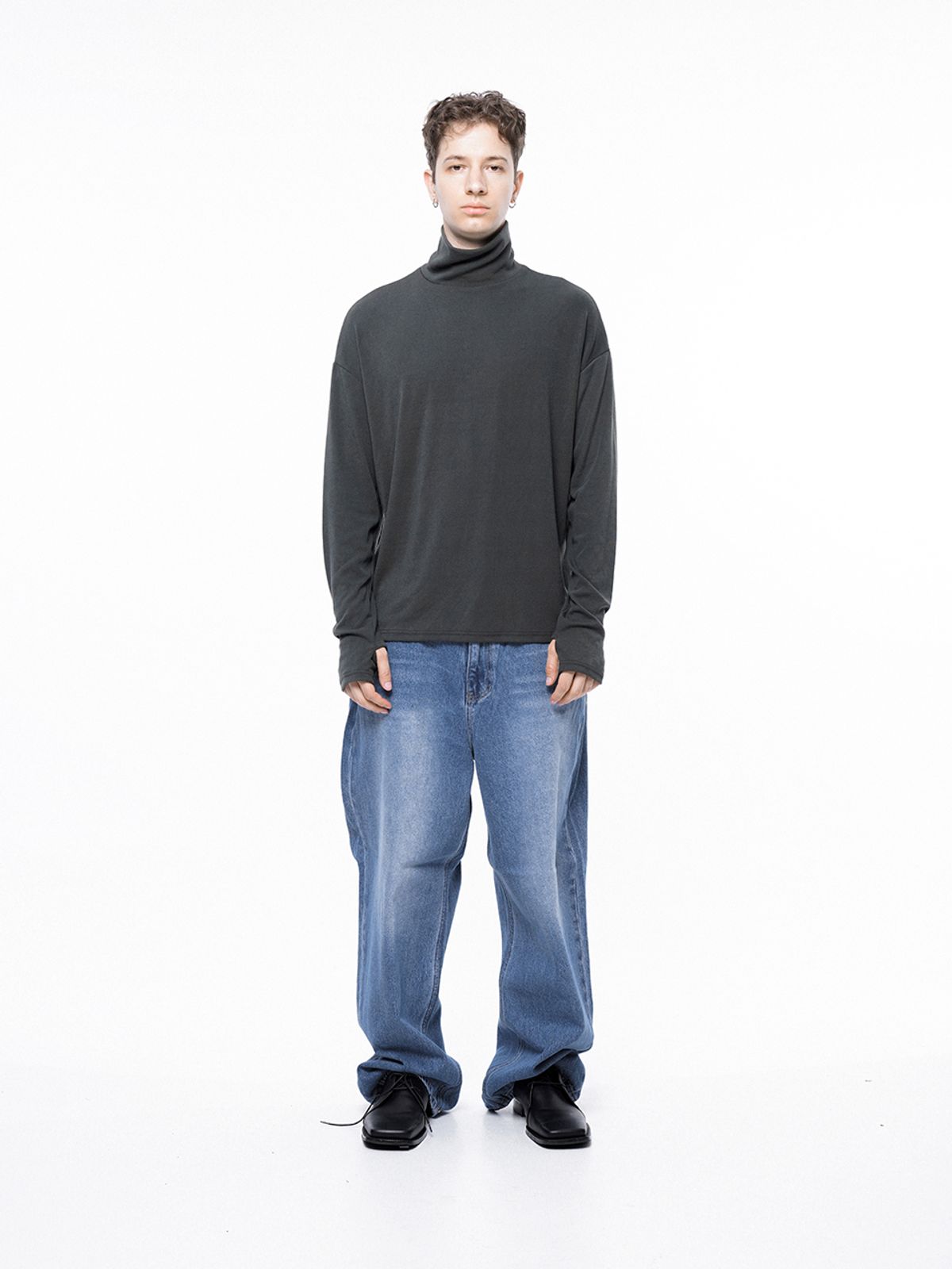 챈세스노이(CHANCE'S NOI) Spandex Finger-warmer Turtleneck - Khaki /M243TP04KA