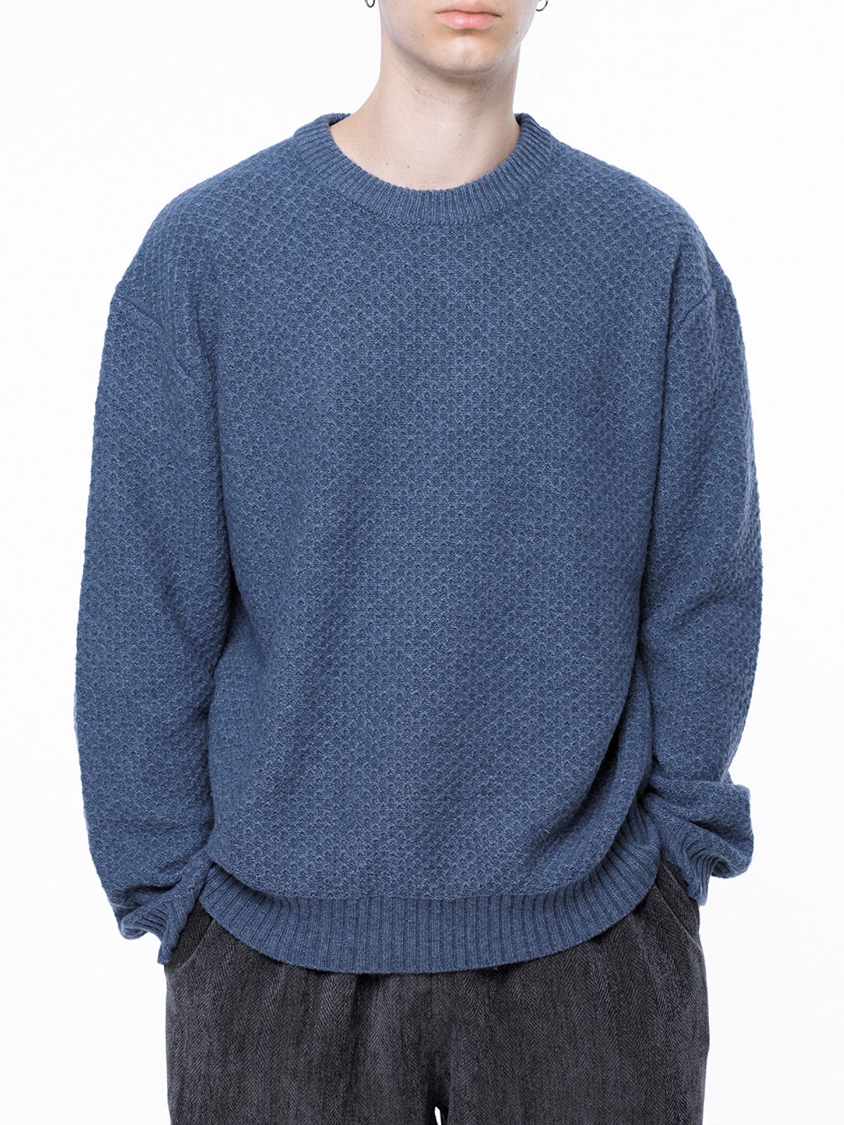 챈세스노이(CHANCE'S NOI) Hazzy Oversized round knit - Blue /M243TP05BL