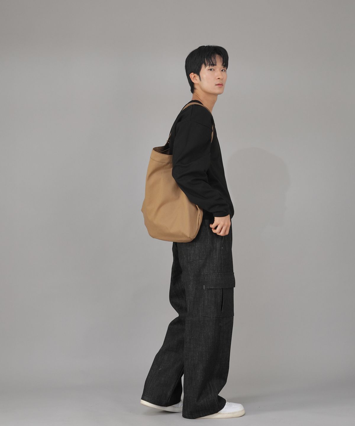 세인트크루(SAINTCREW) 메가 빅사이즈 솔리드 에코백 MSE-140 카멜 BKS