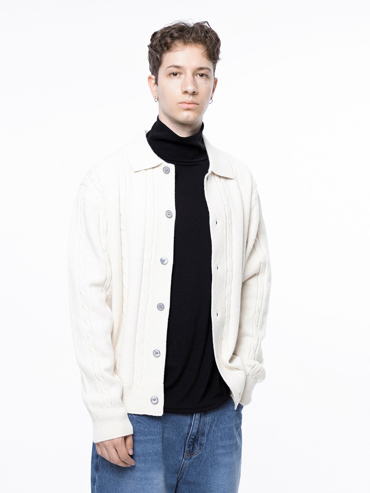 챈세스노이(CHANCE'S NOI) Dense Cable Collar-neck Cardigan - Ivory /M243OT02IV
