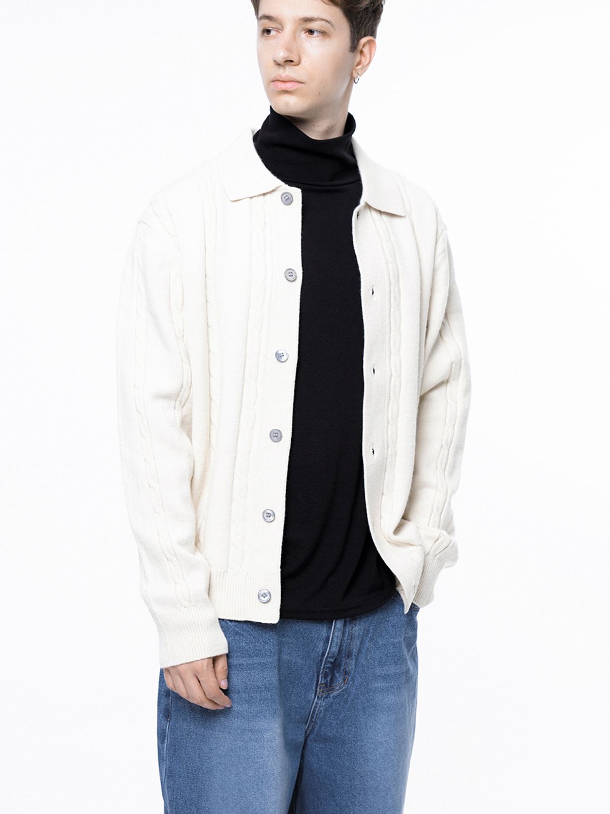 챈세스노이(CHANCE'S NOI) Dense Cable Collar-neck Cardigan - Ivory /M243OT02IV