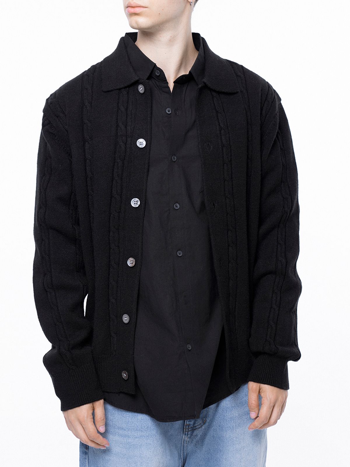 챈세스노이(CHANCE'S NOI) Dense Cable Collar-neck Cardigan - Black /M243OT02BK