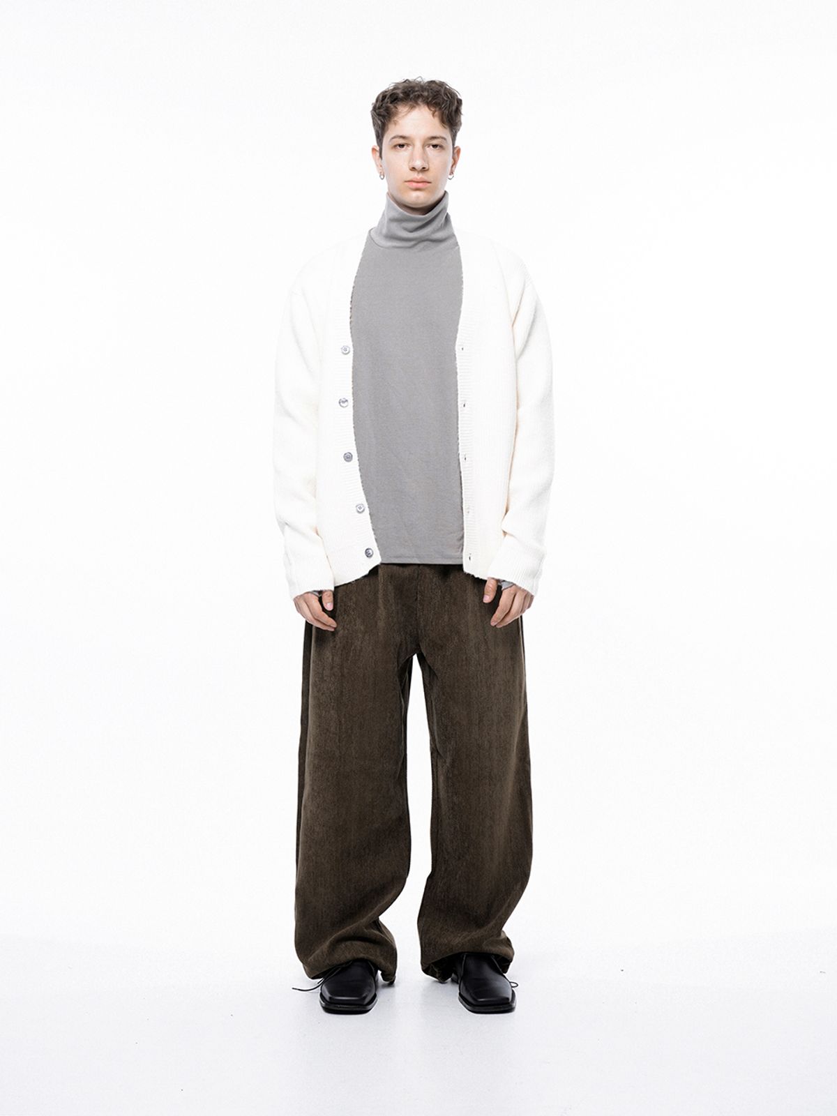 챈세스노이(CHANCE'S NOI) Dense Hazzy Y-neck Cardigan - Ivory /M243OT01IV
