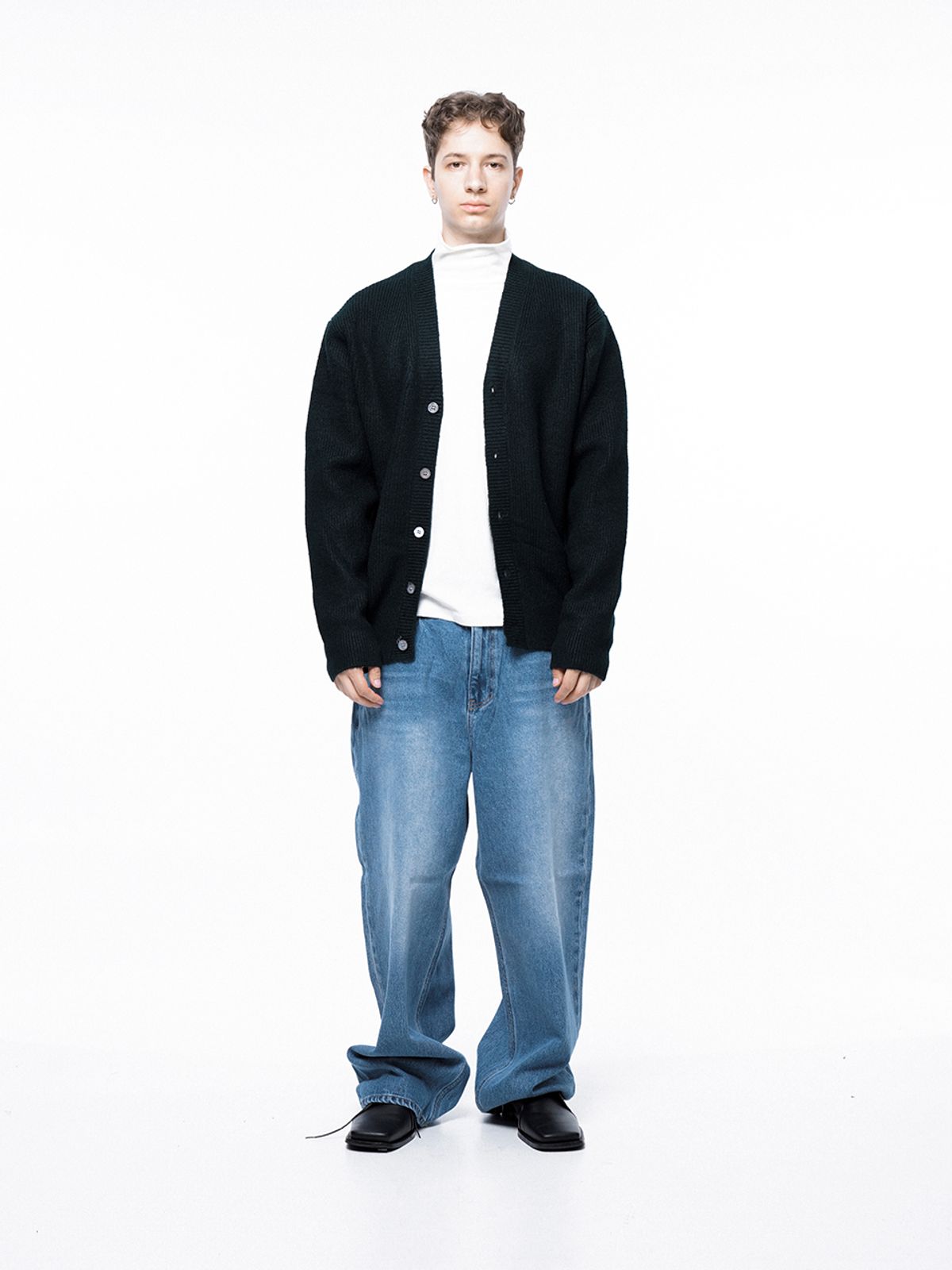 챈세스노이(CHANCE'S NOI) Dense Hazzy Y-neck Cardigan - Green /M243OT01GN