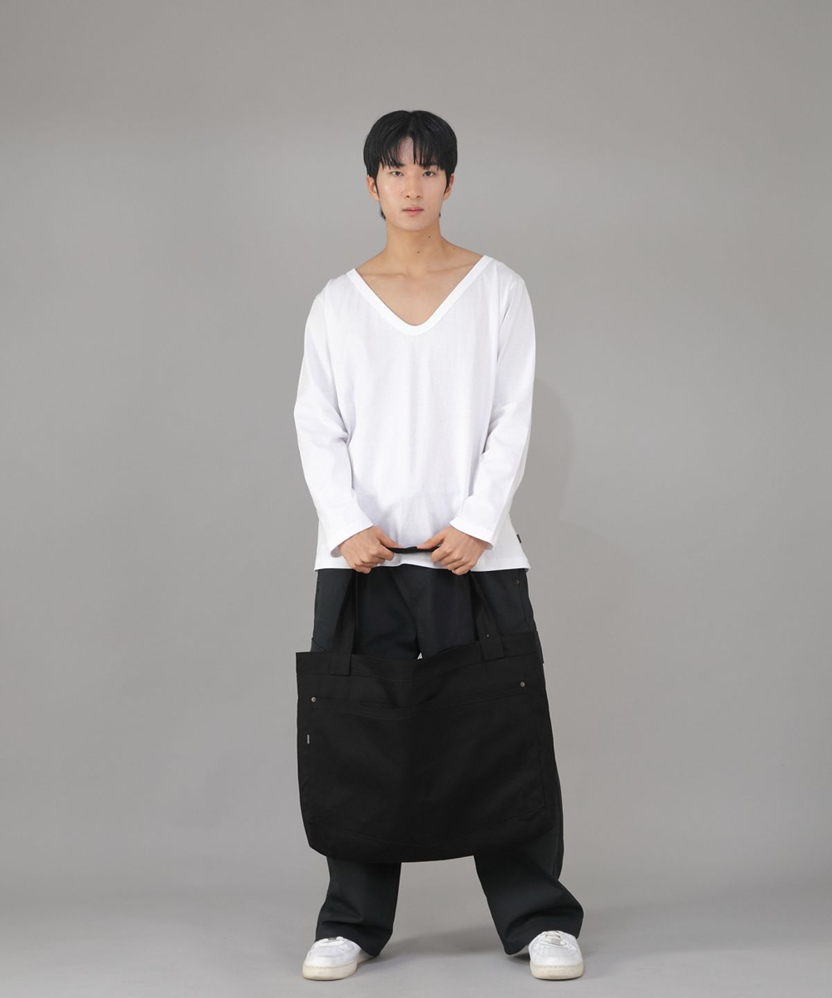 세인트크루(SAINTCREW) 메가 빅사이즈 펜타곤 에코백 MBE-141 블랙 BKS