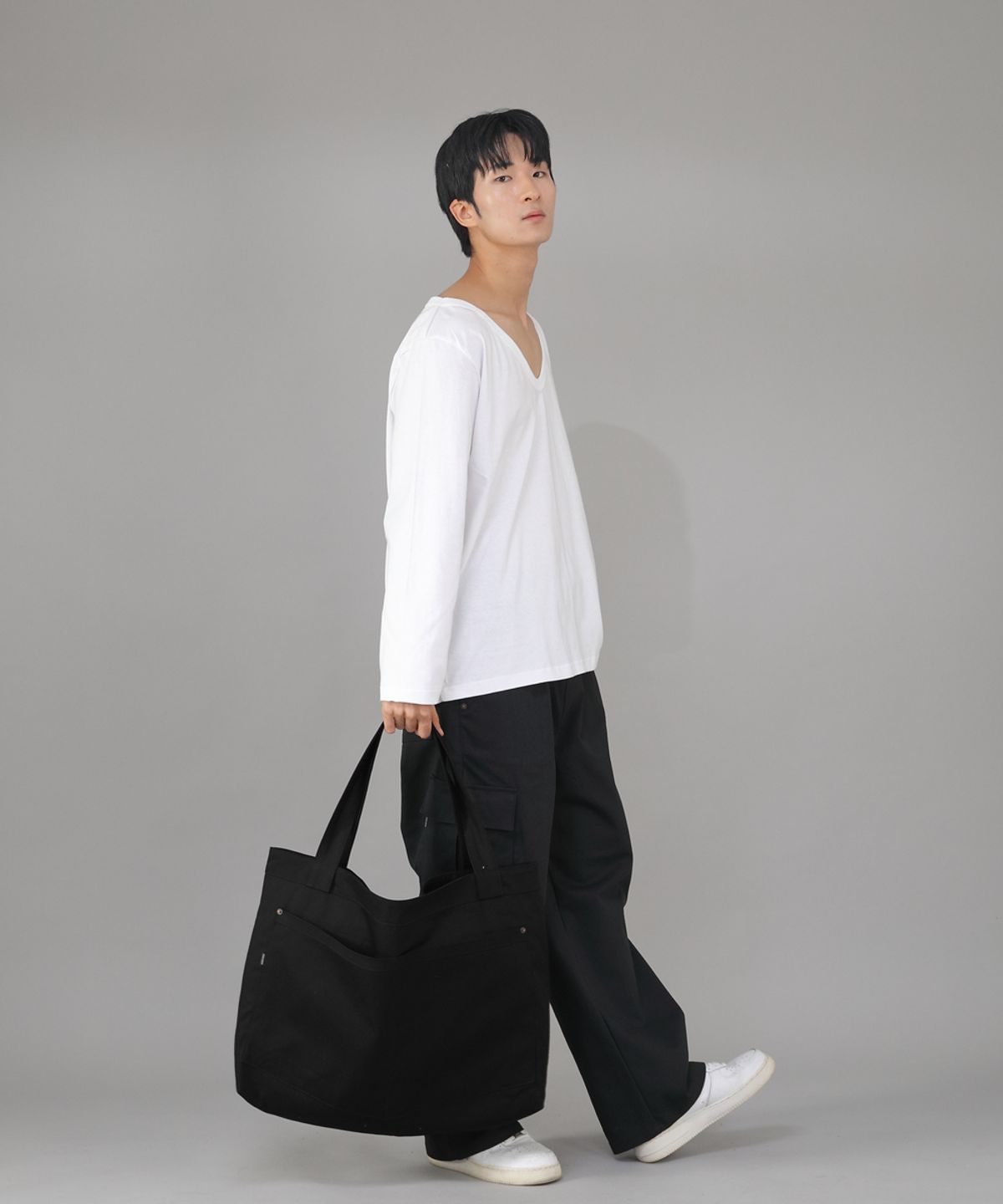 세인트크루(SAINTCREW) 메가 빅사이즈 펜타곤 에코백 MBE-141 블랙 BKS