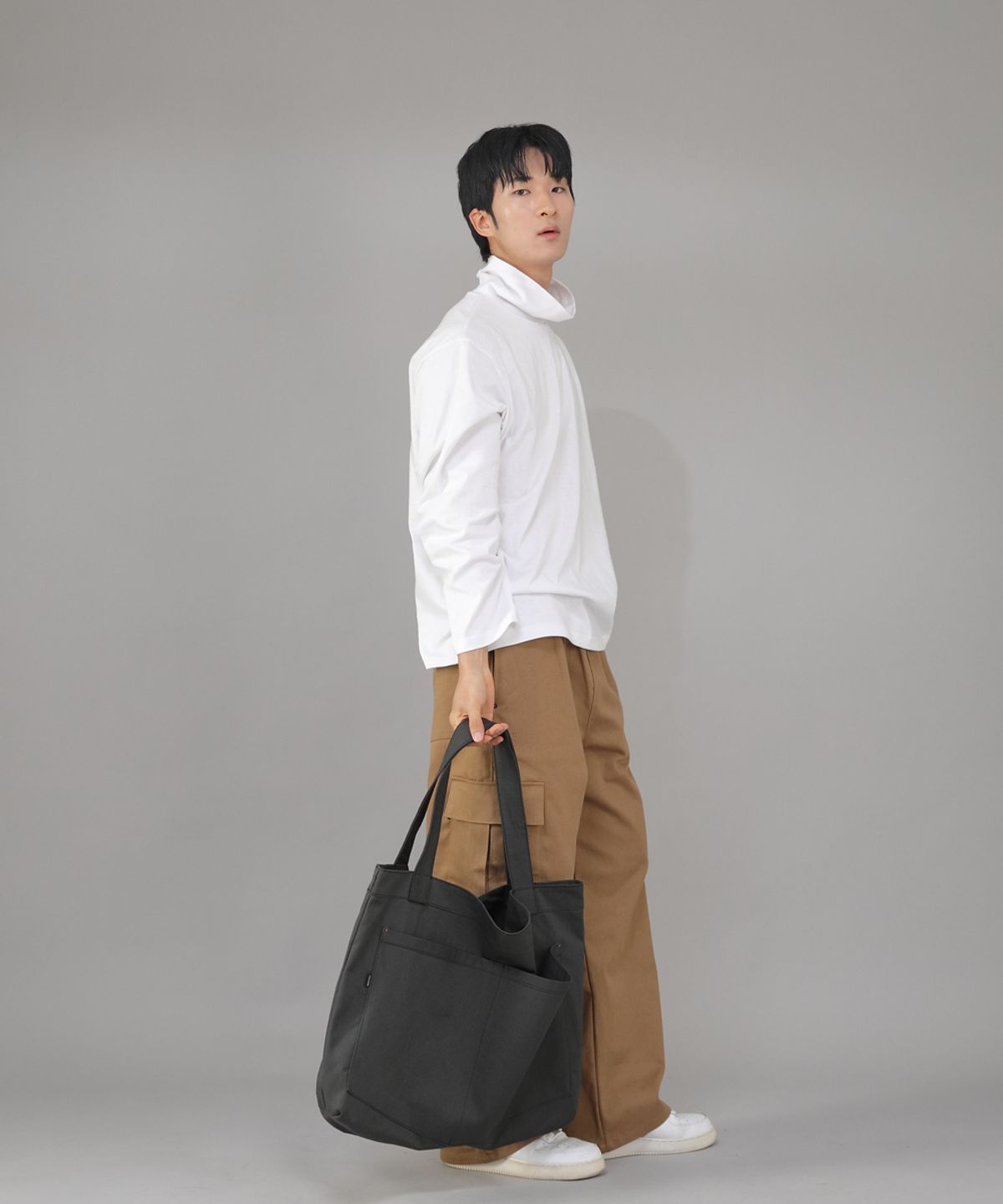 세인트크루(SAINTCREW) 메가 빅사이즈 펜타곤 에코백 MBE-141 다크그레이 BKS