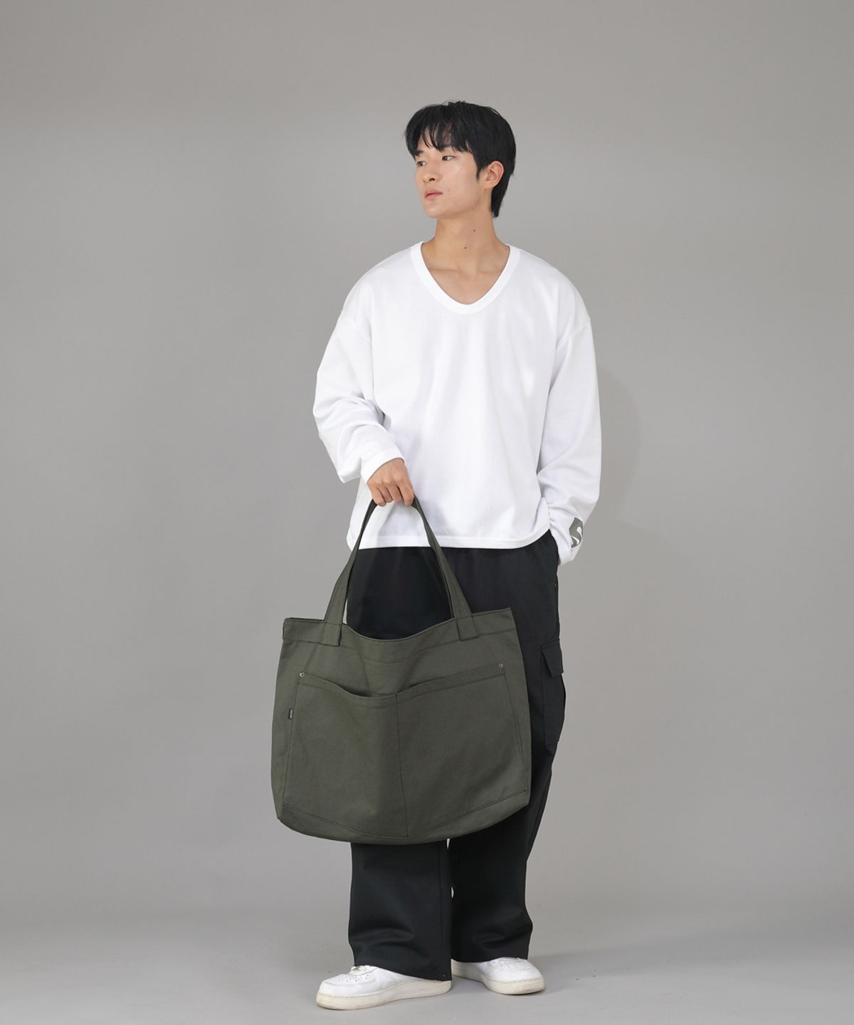세인트크루(SAINTCREW) 메가 빅사이즈 펜타곤 에코백 MBE-141 카키 BKS