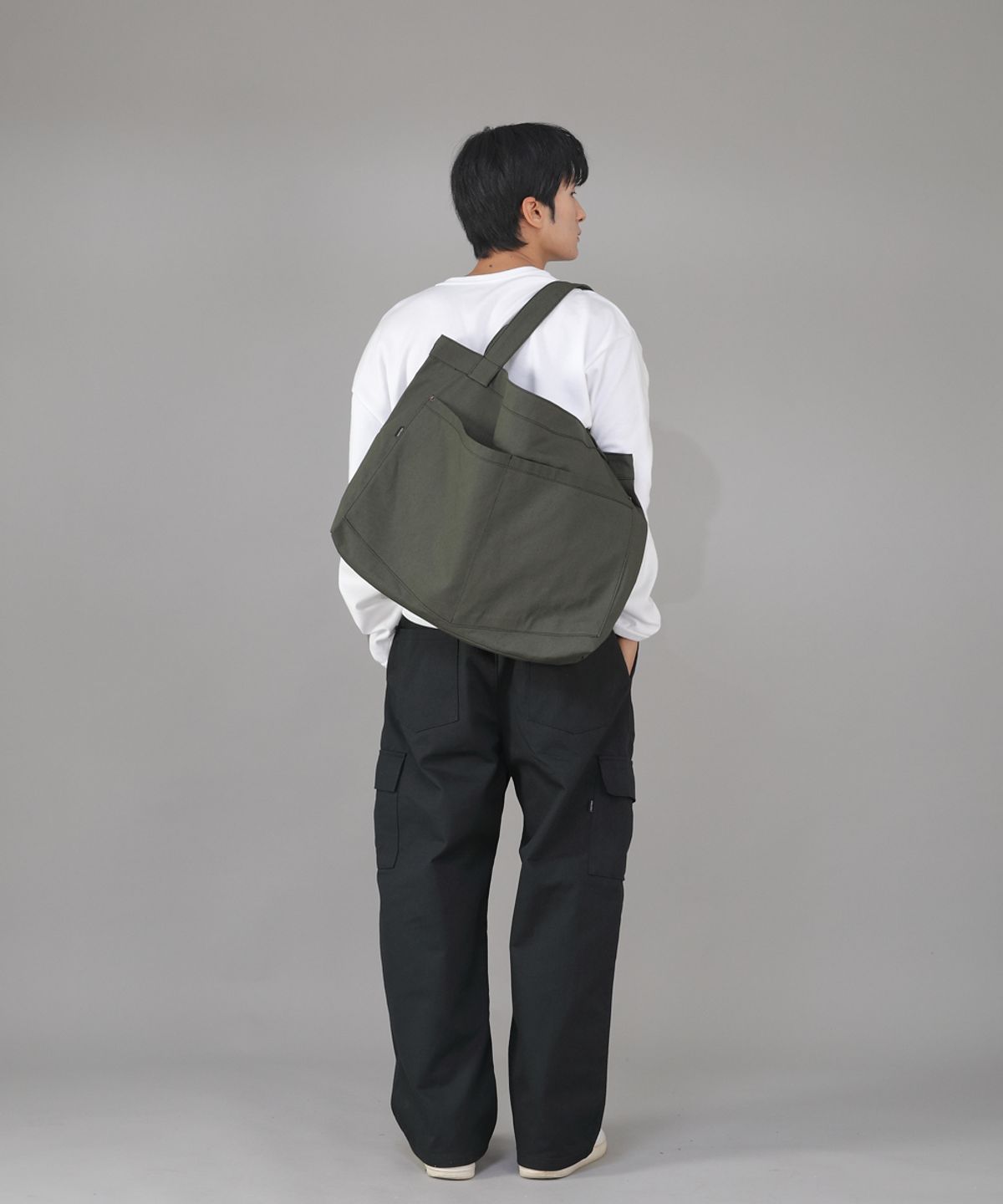 세인트크루(SAINTCREW) 메가 빅사이즈 펜타곤 에코백 MBE-141 카키 BKS