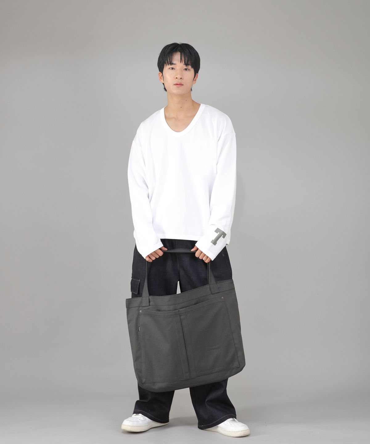 세인트크루(SAINTCREW) 메가 빅사이즈 카고 에코백 MCE-142 다크그레이 BKS
