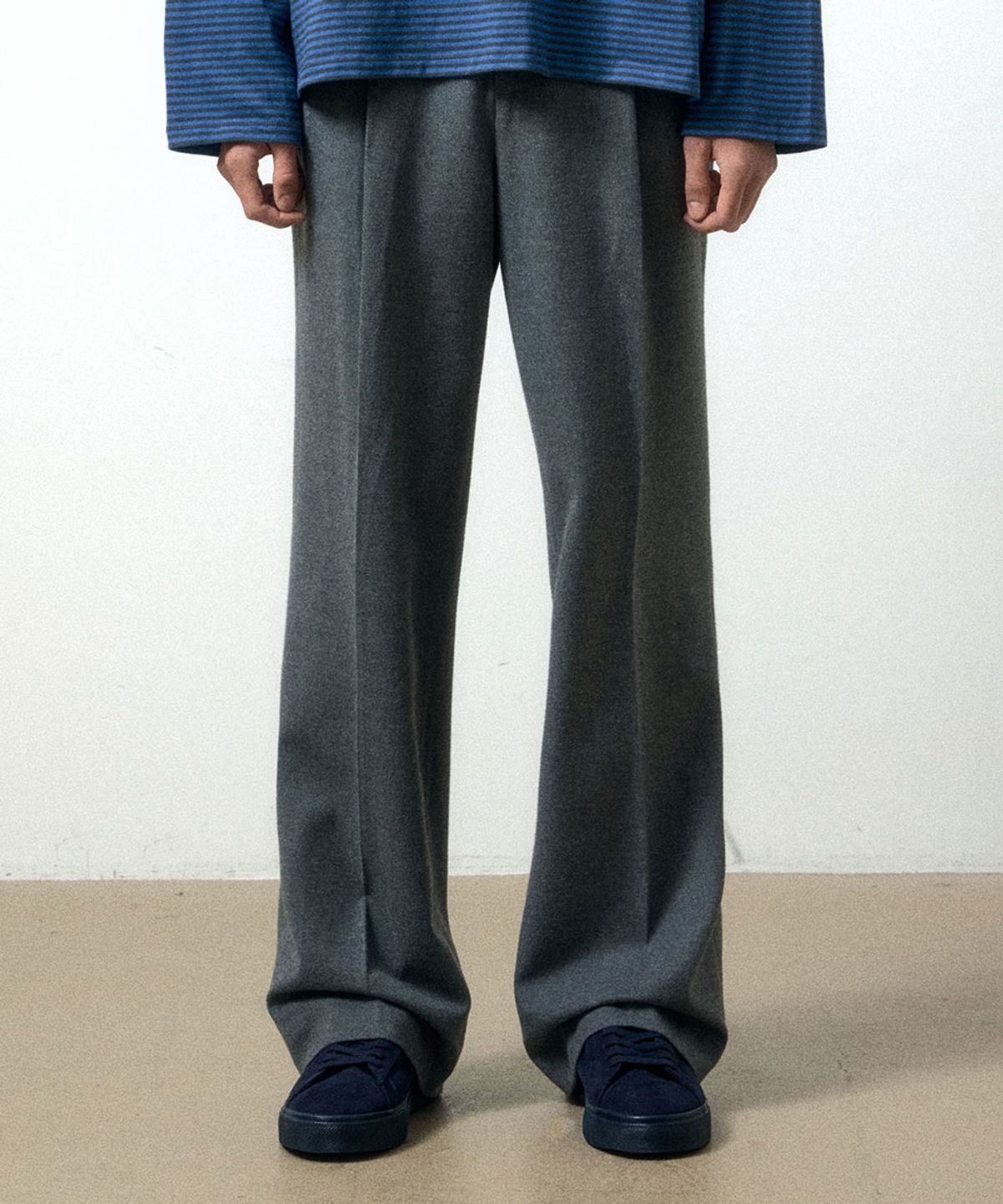 메종미네드(MAISON MINED) WOOL ONE TUCK SLACKS GREY