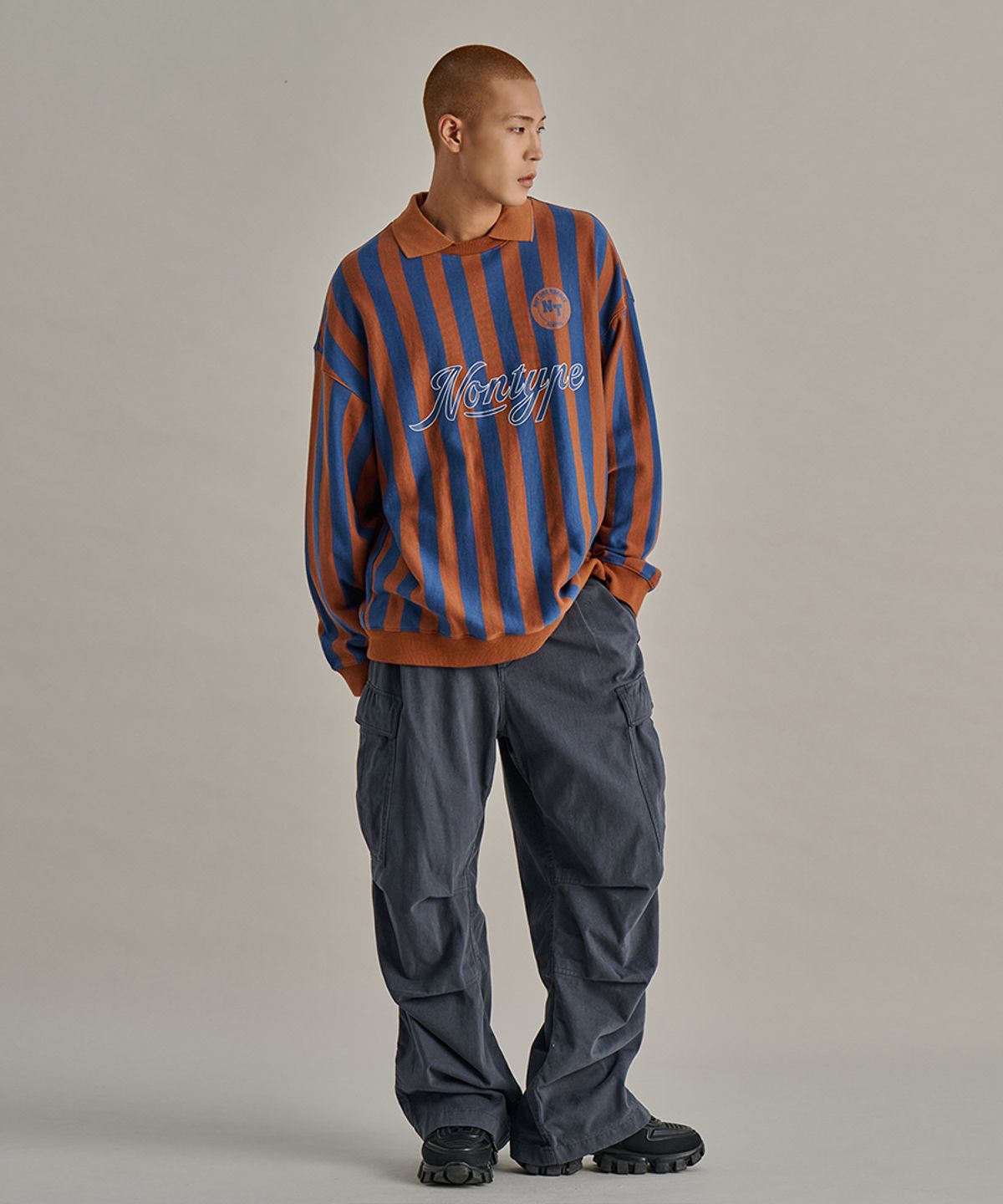 논타입(NONTYPE) STRIPE FOOTBALL SWEATSHIRTS (BROWN)
