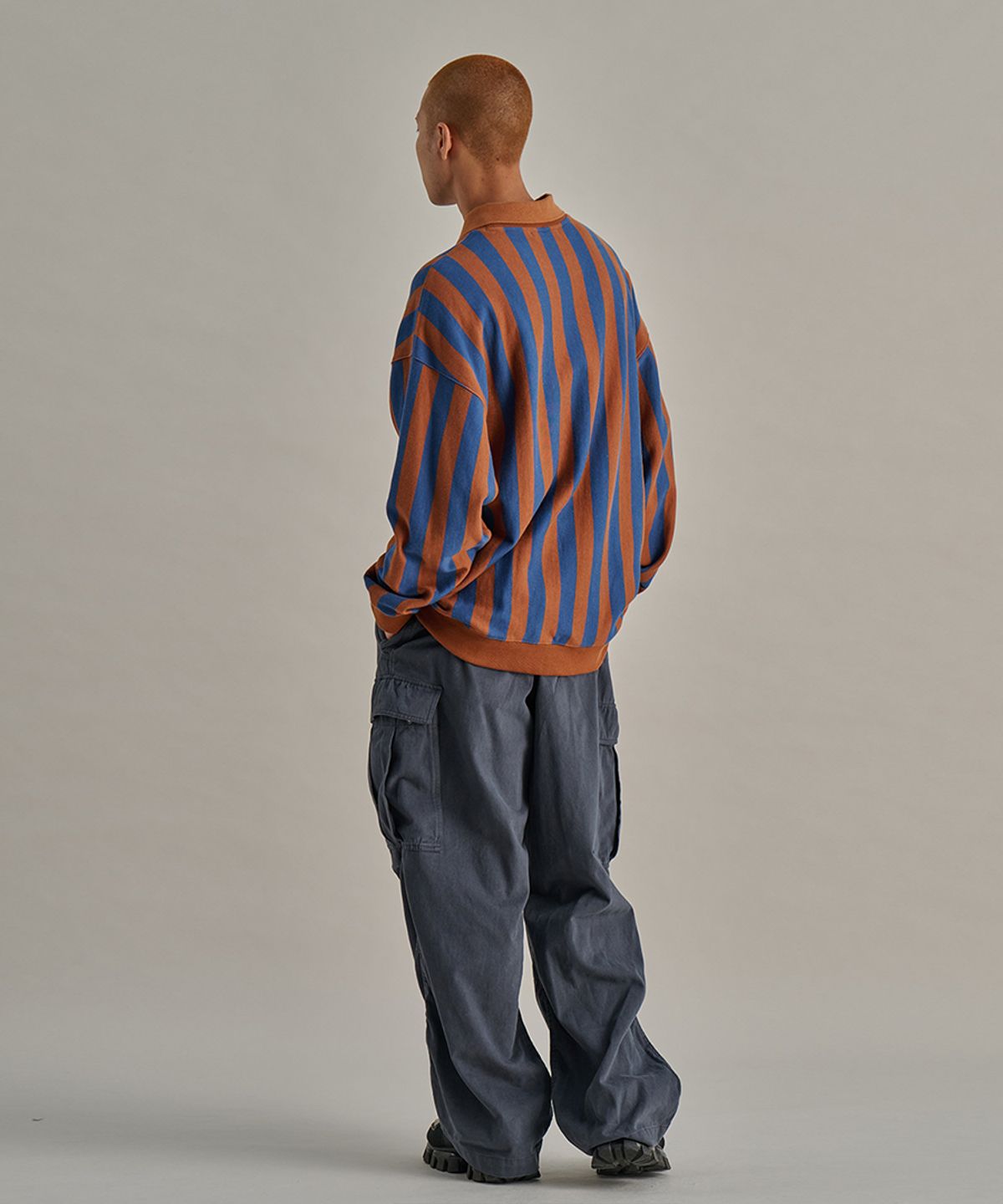 논타입(NONTYPE) STRIPE FOOTBALL SWEATSHIRTS (BROWN)