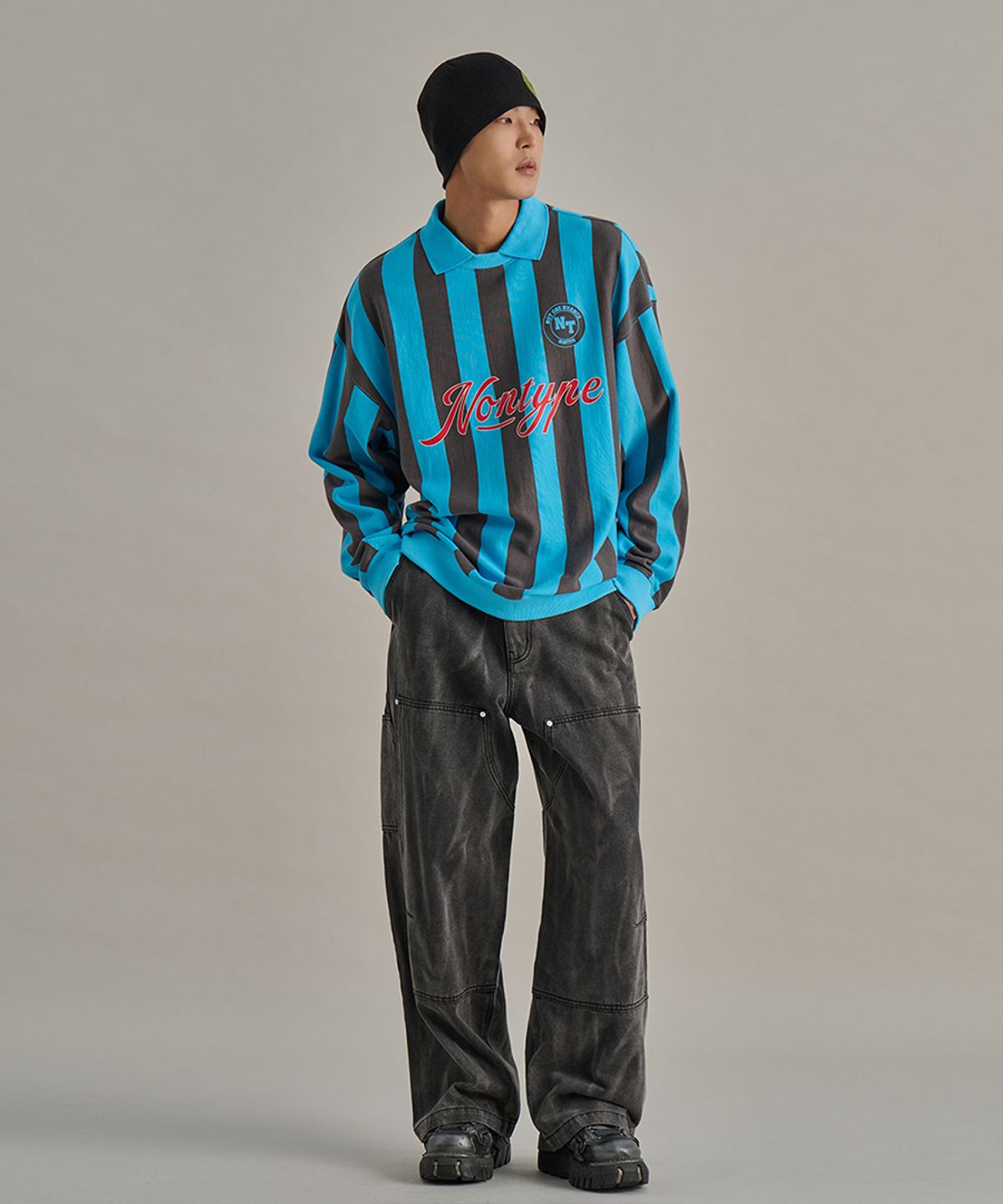 논타입(NONTYPE) STRIPE FOOTBALL SWEATSHIRTS (BLUE)