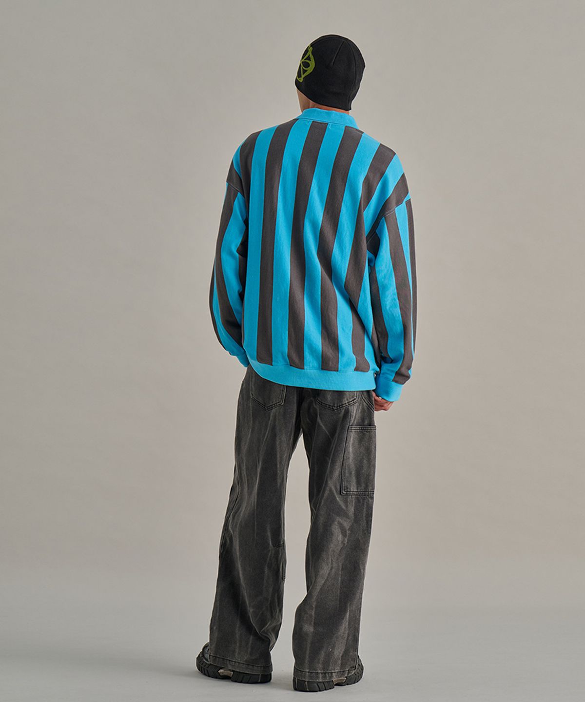 논타입(NONTYPE) STRIPE FOOTBALL SWEATSHIRTS (BLUE)