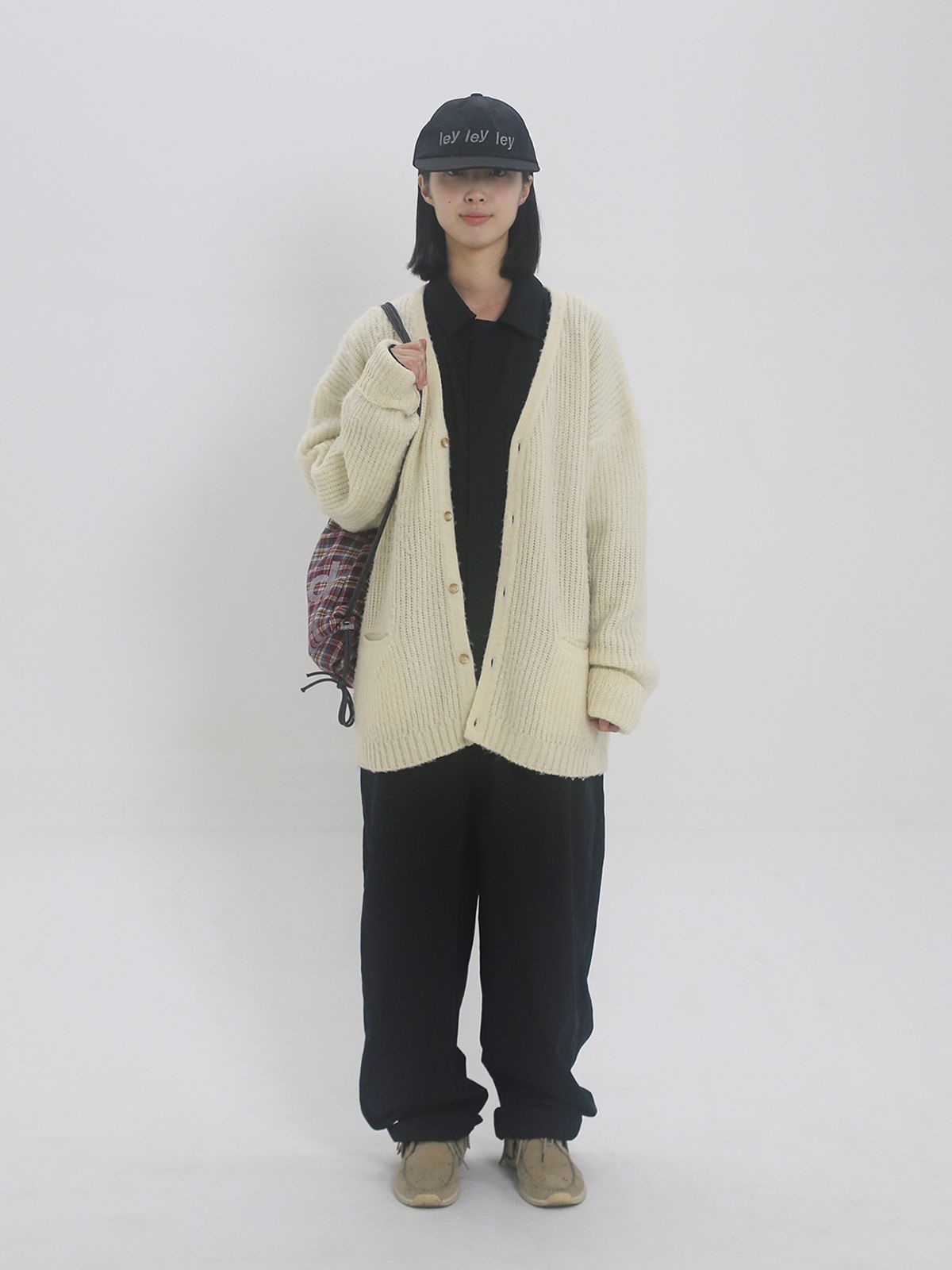 노우트(NOUGHT) 엘이와이 식스패널 캡 / 블랙
