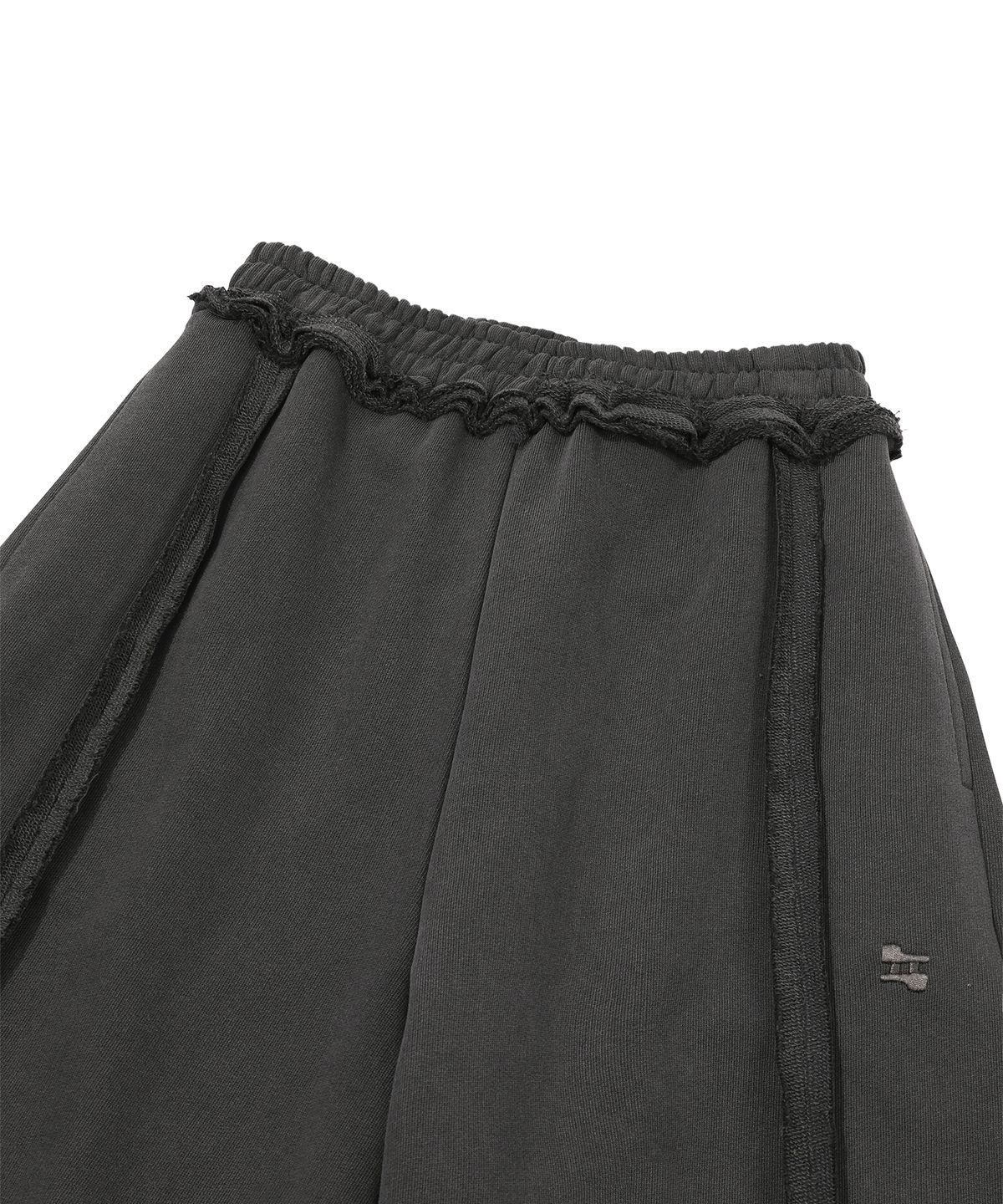 에피소드 언타이틀(EPISODE UNTITLED) PIGMENT OPEN-CUT SWEATPANTS_CHARCOAL