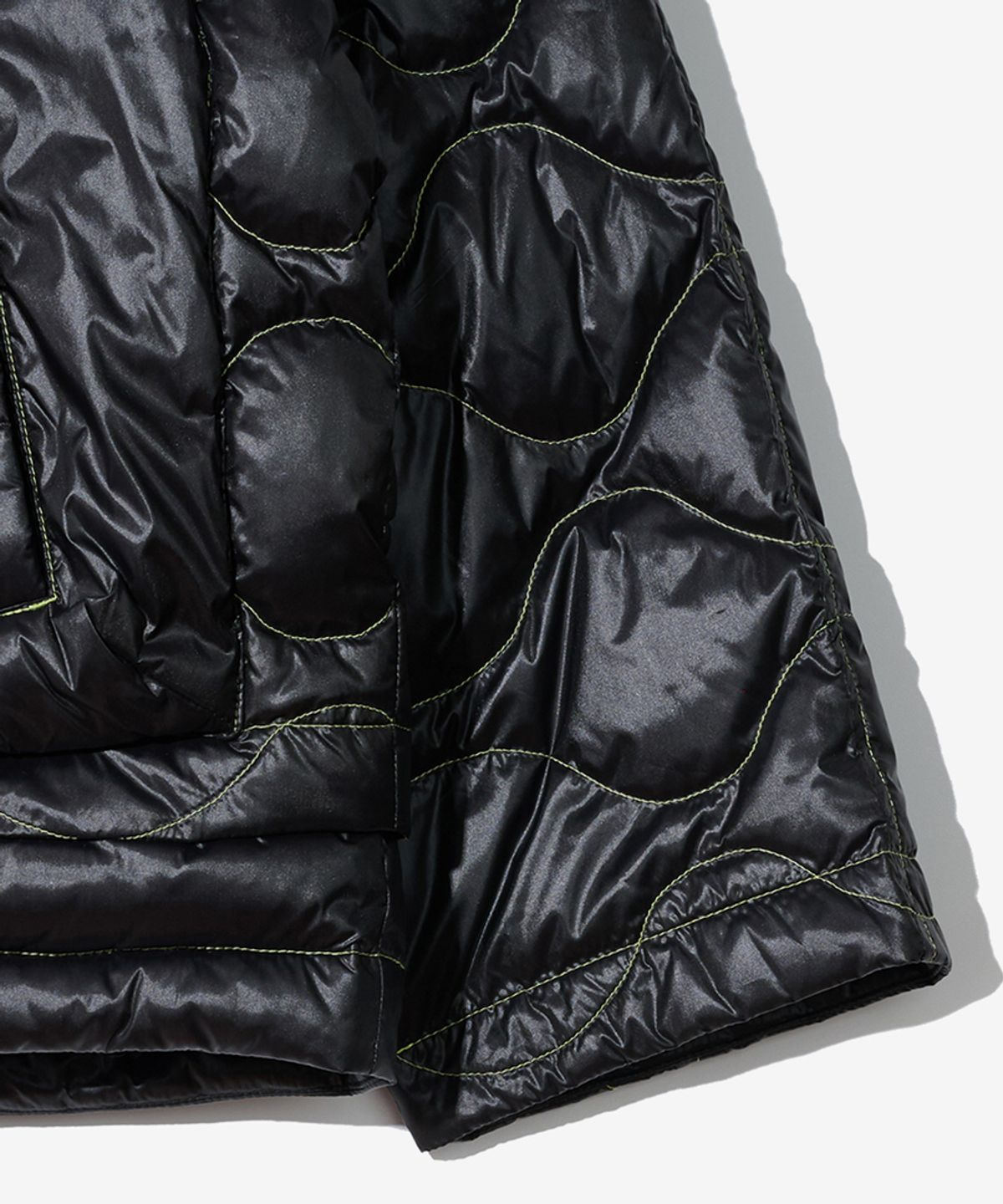 논타입(NONTYPE) WAVE MIDDLE DOWN JUMPER (BLACK)