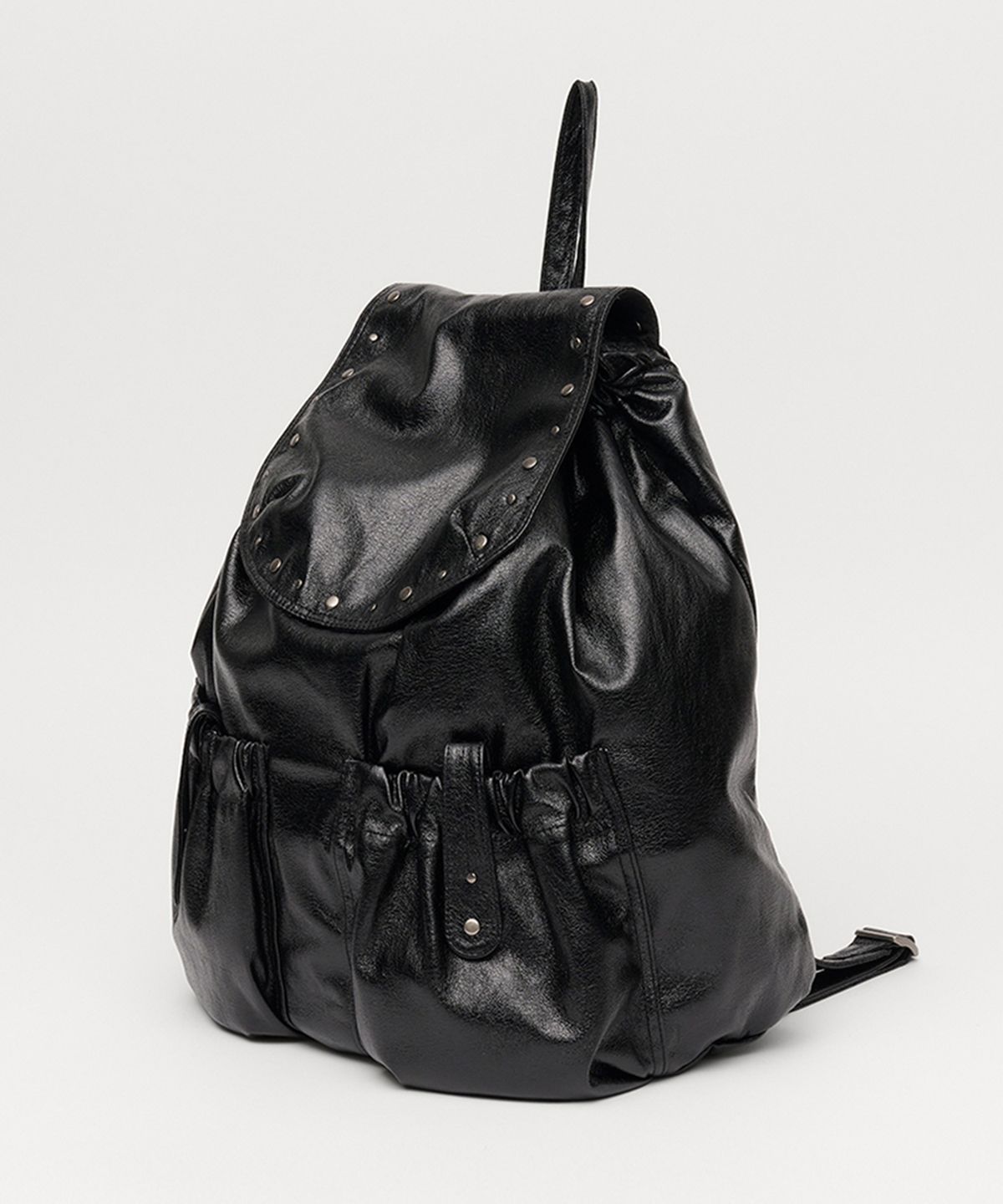 셀리테일즈(CELITAILS) STUD POCKET BACKPACK_BLACK