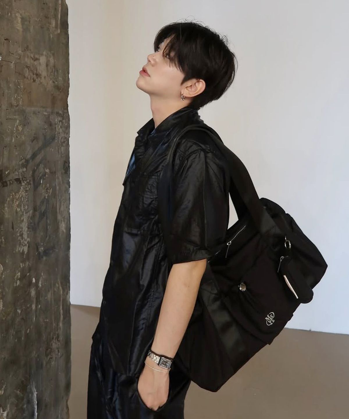 마스마룰즈(MASMARULEZ) [파우치세트] glossy shoulder duffel bag_Black