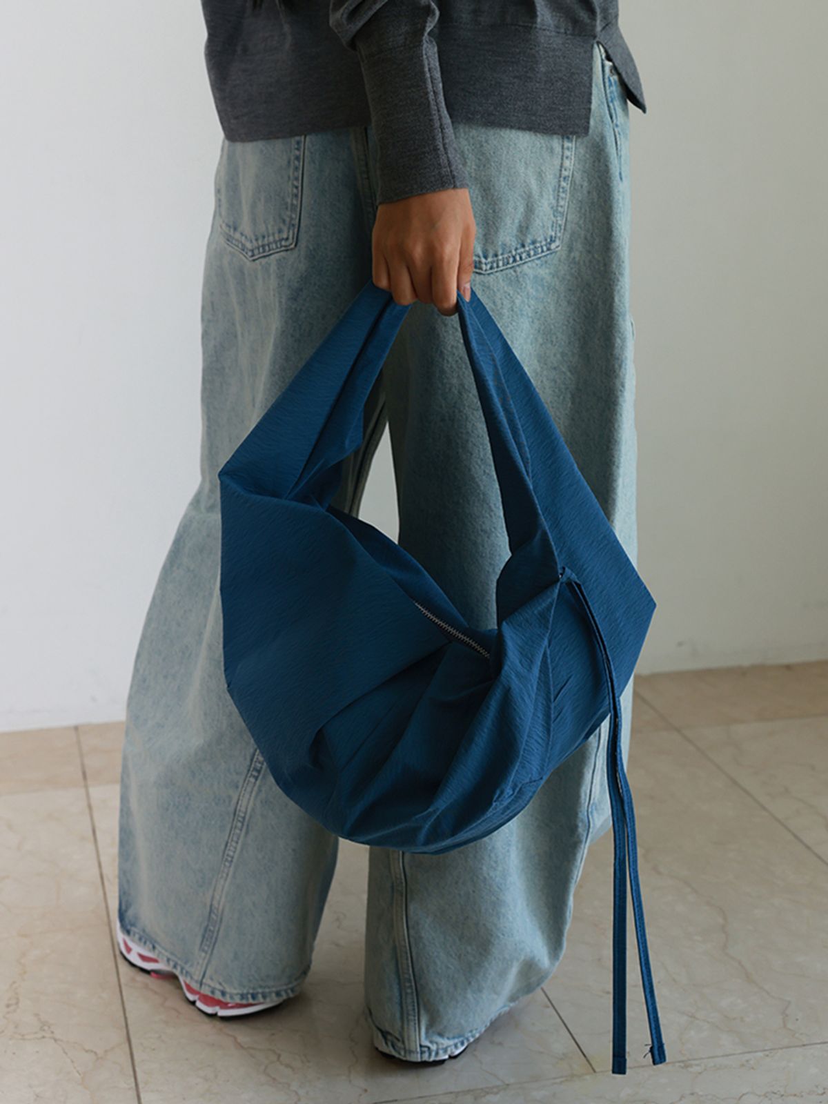 던팩토리(DAWN FACTORY) LUVIN BAG LARGE NYLON BLUE 러빈백 라지 나일론 블루