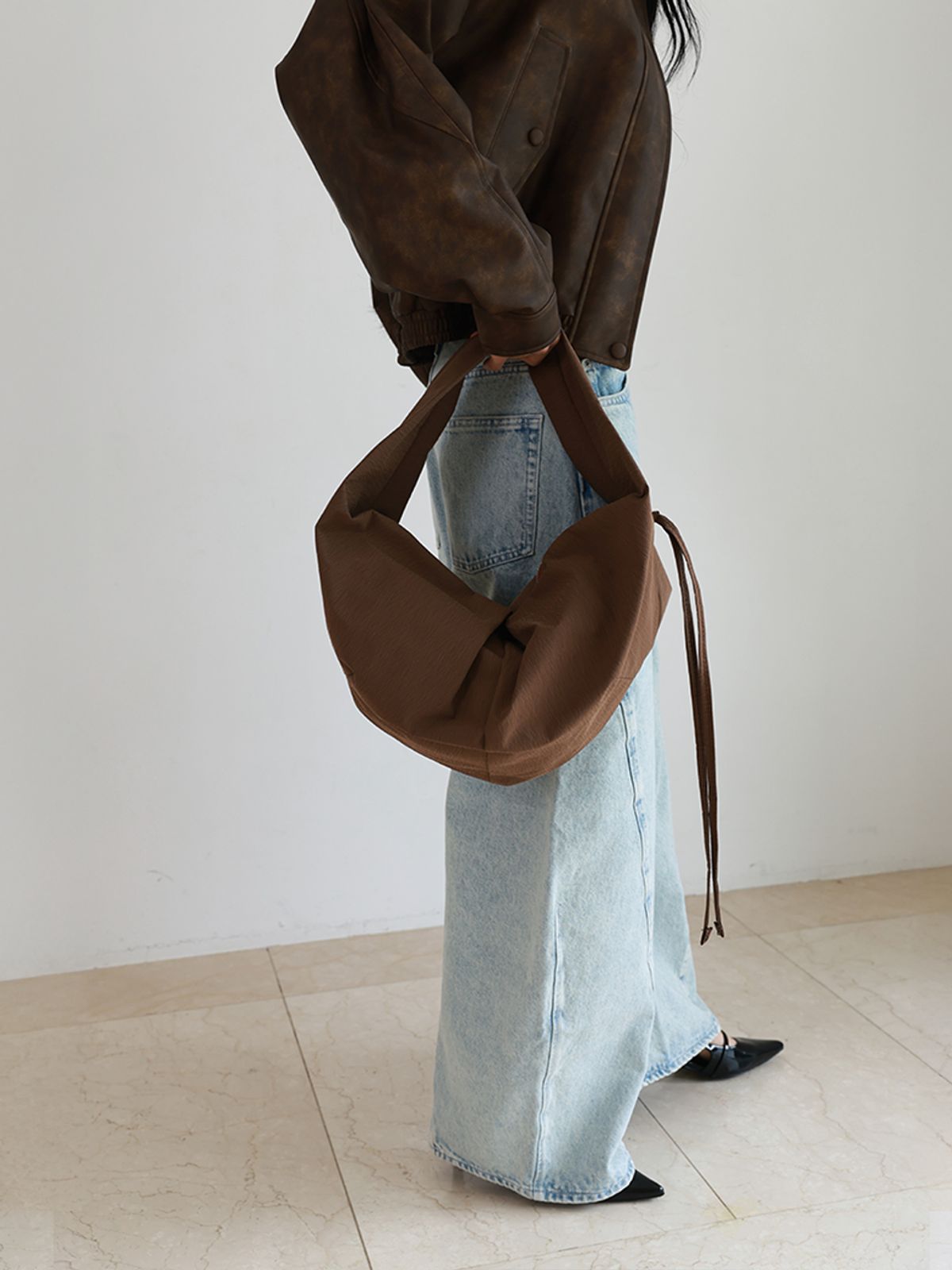 던팩토리(DAWN FACTORY) LUVIN BAG LARGE NYLON BROWN 러빈백 라지 나일론 브라운