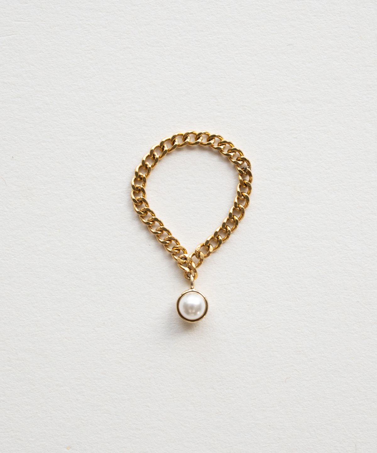 메리모티브(MERRYMOTIVE) Mini pearl and gold chain ring