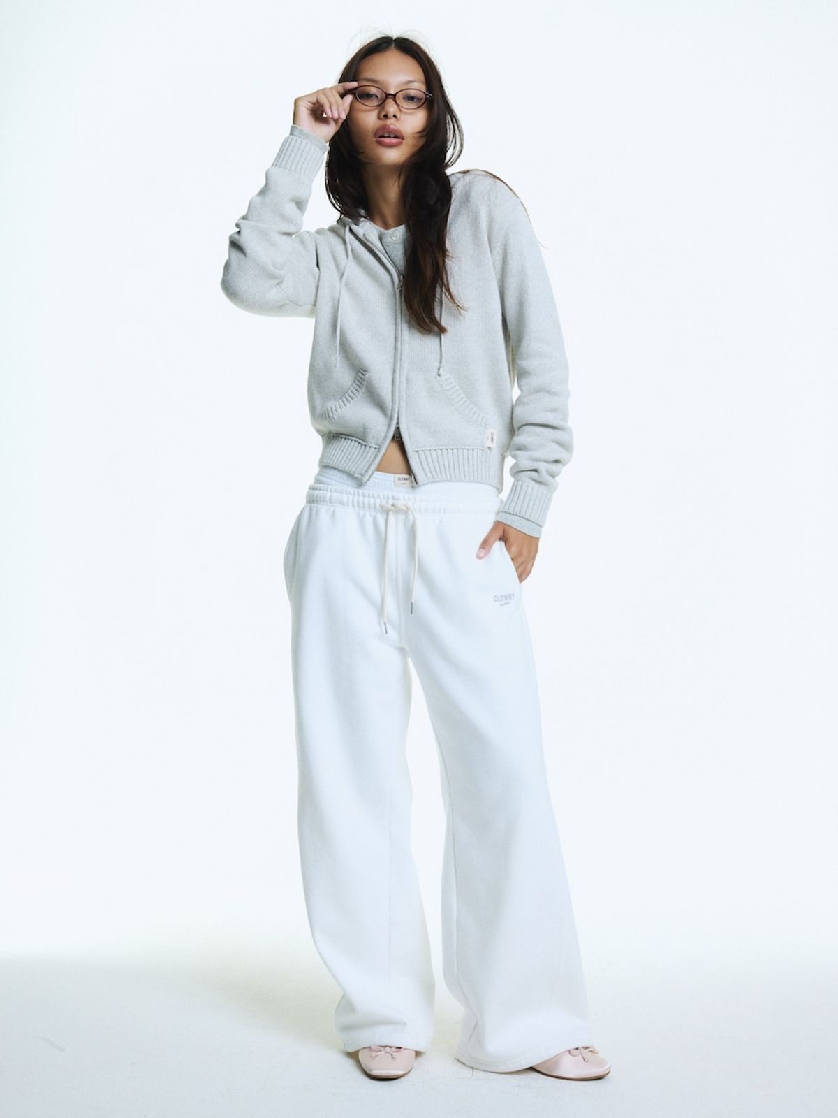 글로니(GLOWNY) G DRAWSTRING SWEATPANTS (IVORY)