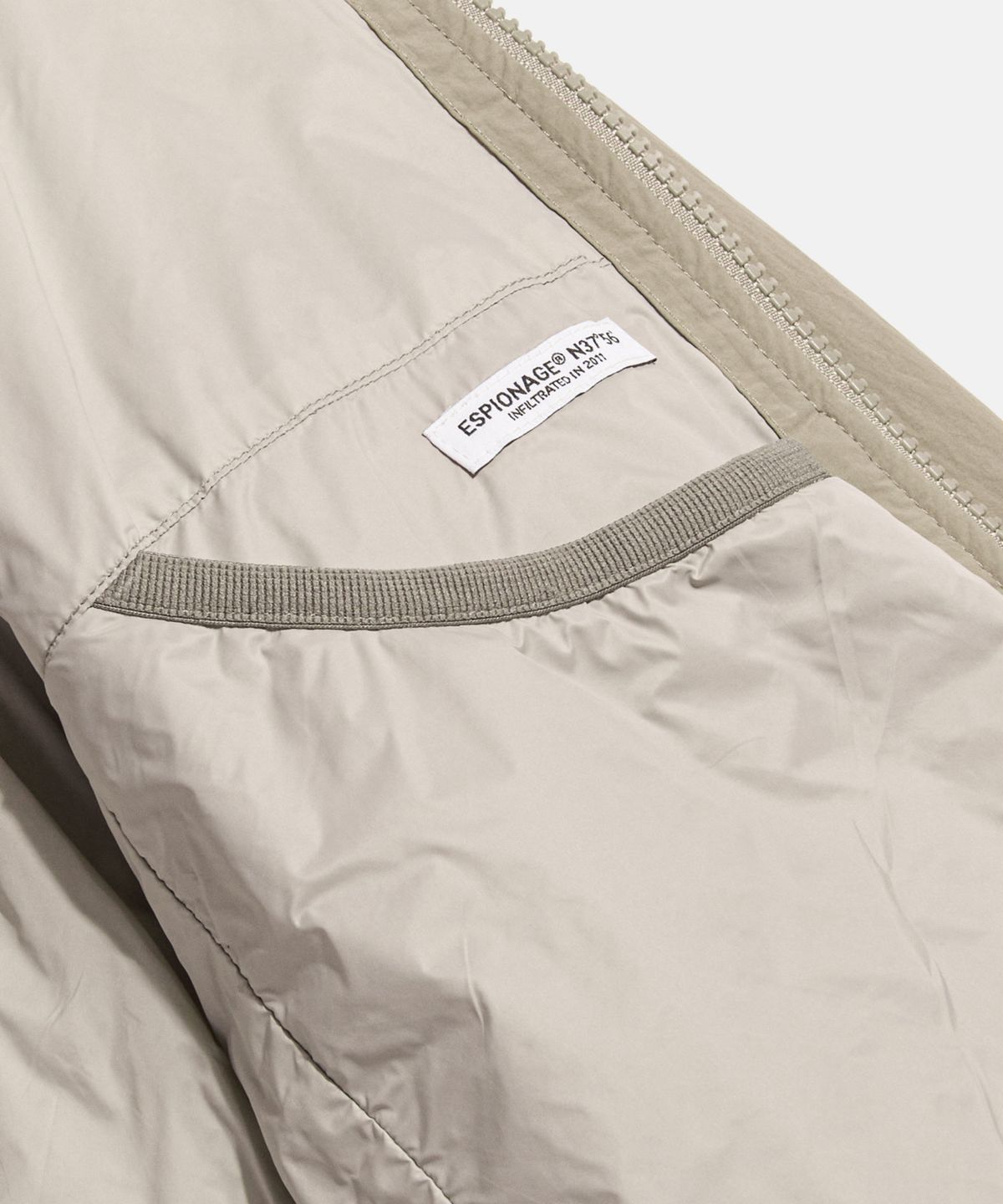에스피오나지(ESPIONAGE) Expl. Insulated Blouson Light Brown