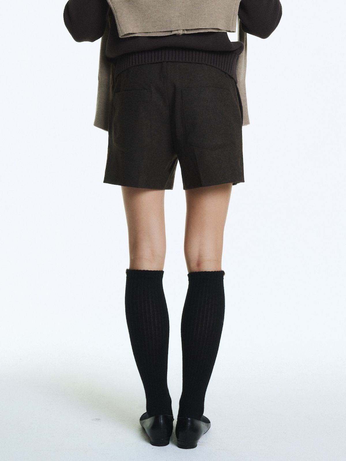글로니(GLOWNY) G WOOL MINI SHORTS (BROWN)