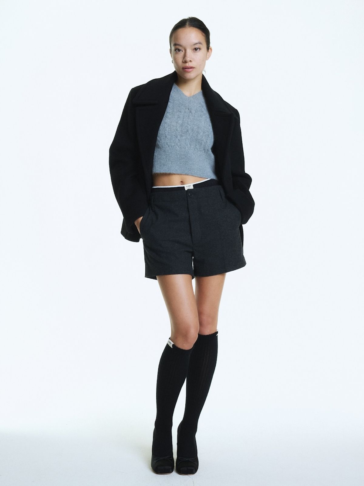 글로니(GLOWNY) G WOOL MINI SHORTS (CHARCOAL)