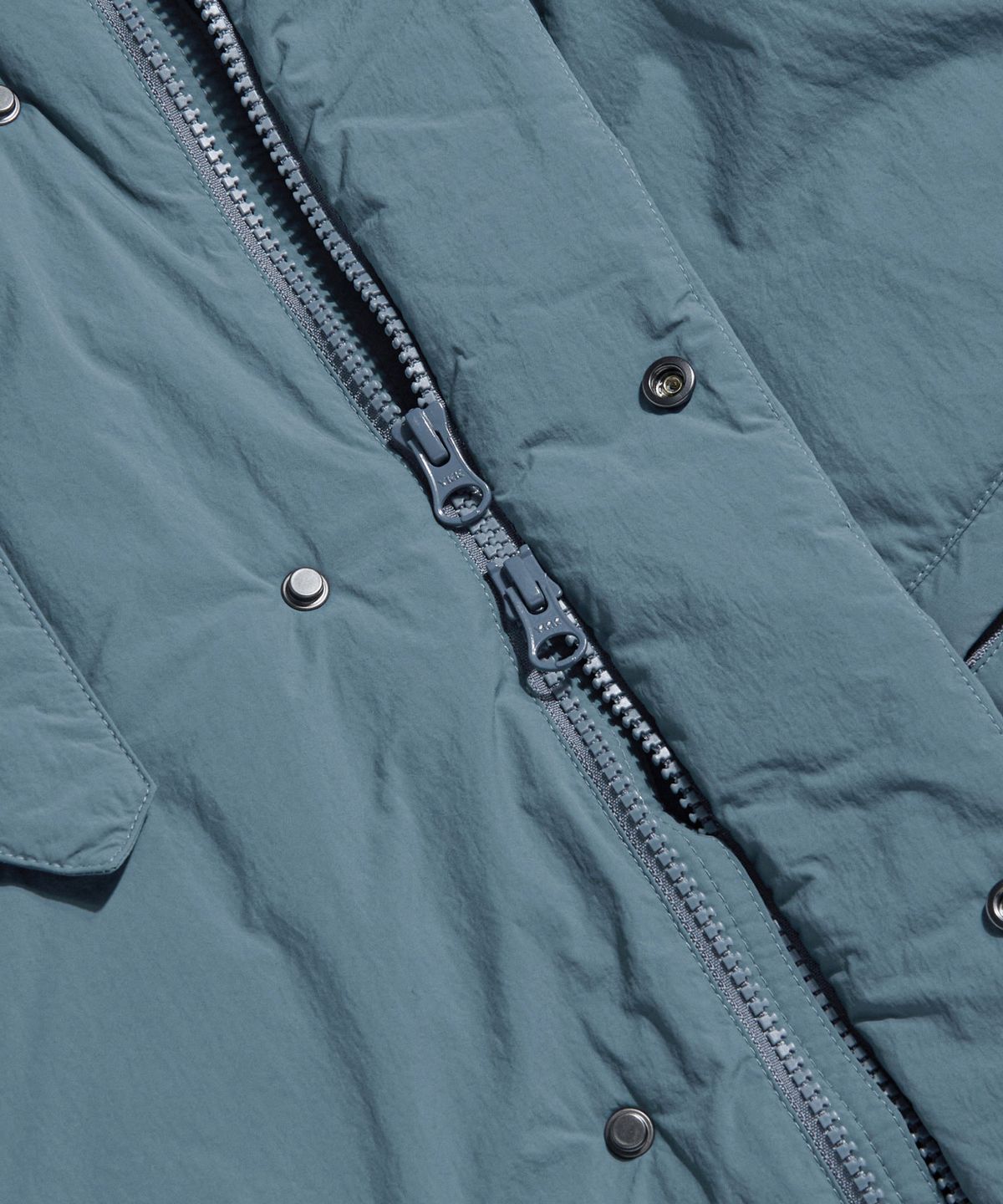 에스피오나지(ESPIONAGE) Dyer Hooded Down Parka Blue Fog