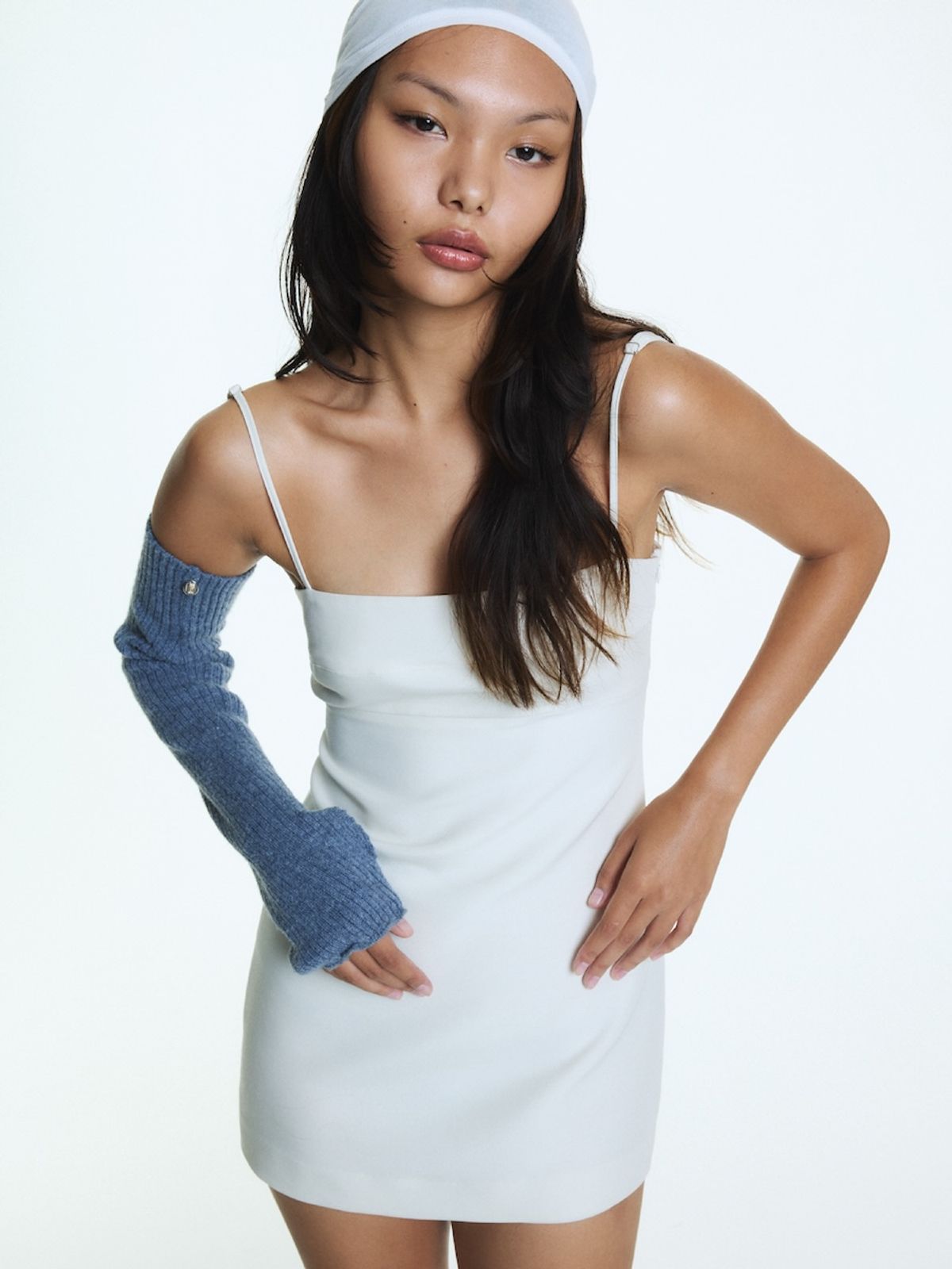 글로니(GLOWNY) G SLIP MINI DRESS (IVORY)