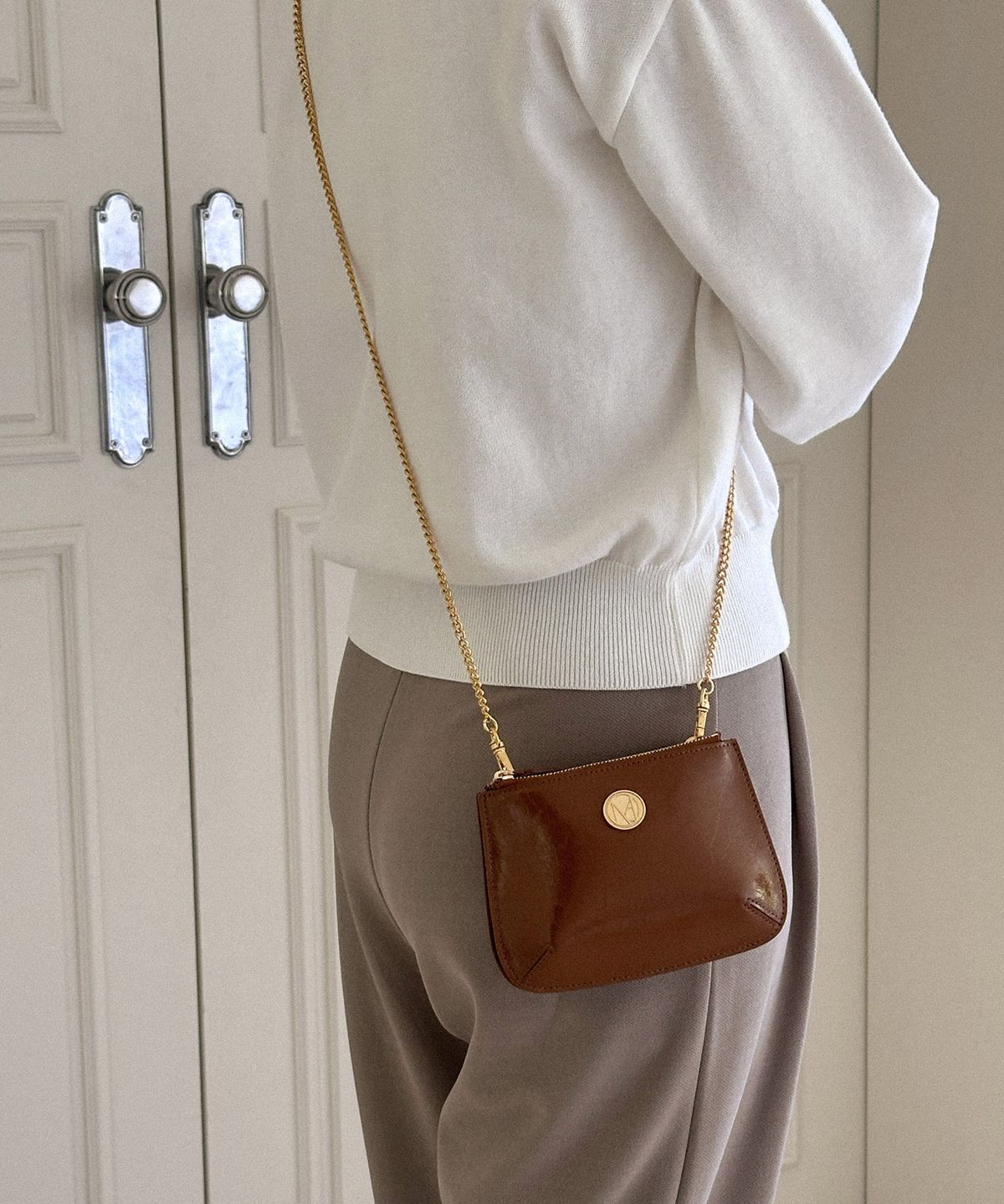 꼬떼드무아(COTEDEMOI) Ecrin mini double chain bag - Caramel