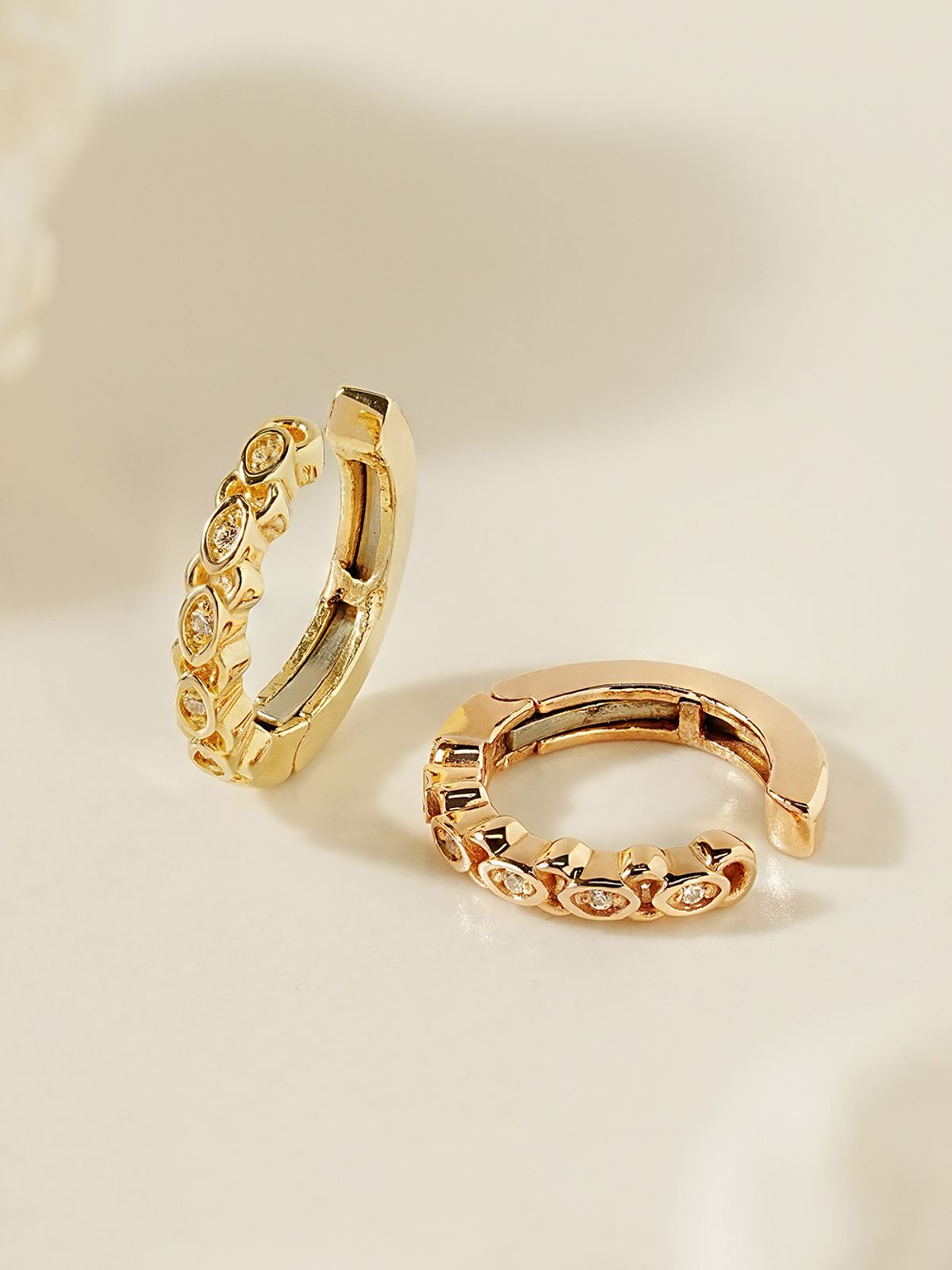 미니멀피어싱(MINIMALPIERCING) 14K 큐빅 트위스트 이어커프 클립형 귀찌