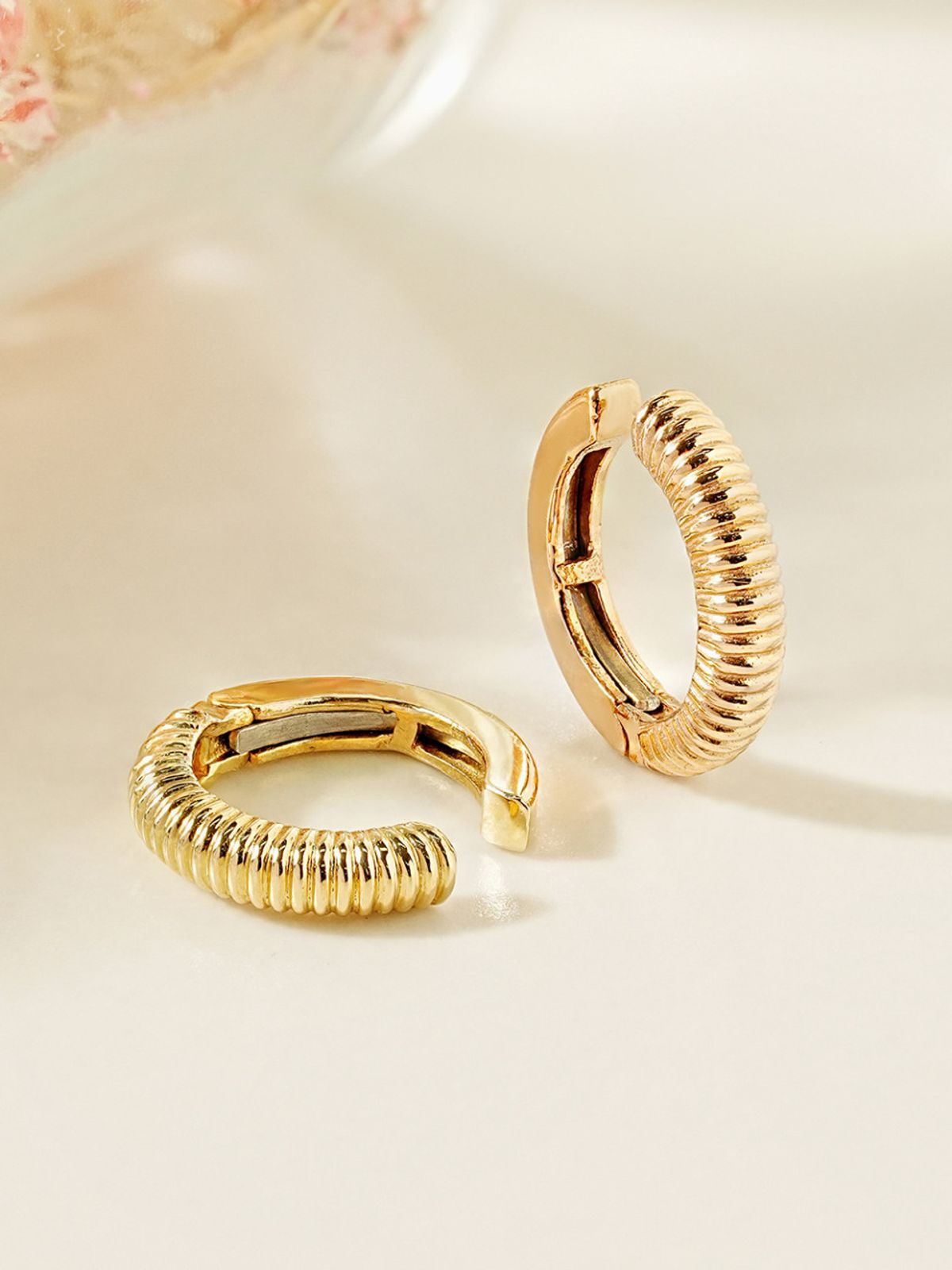 미니멀피어싱(MINIMALPIERCING) 14K 라바 패턴 이어커프 클립형 귀찌