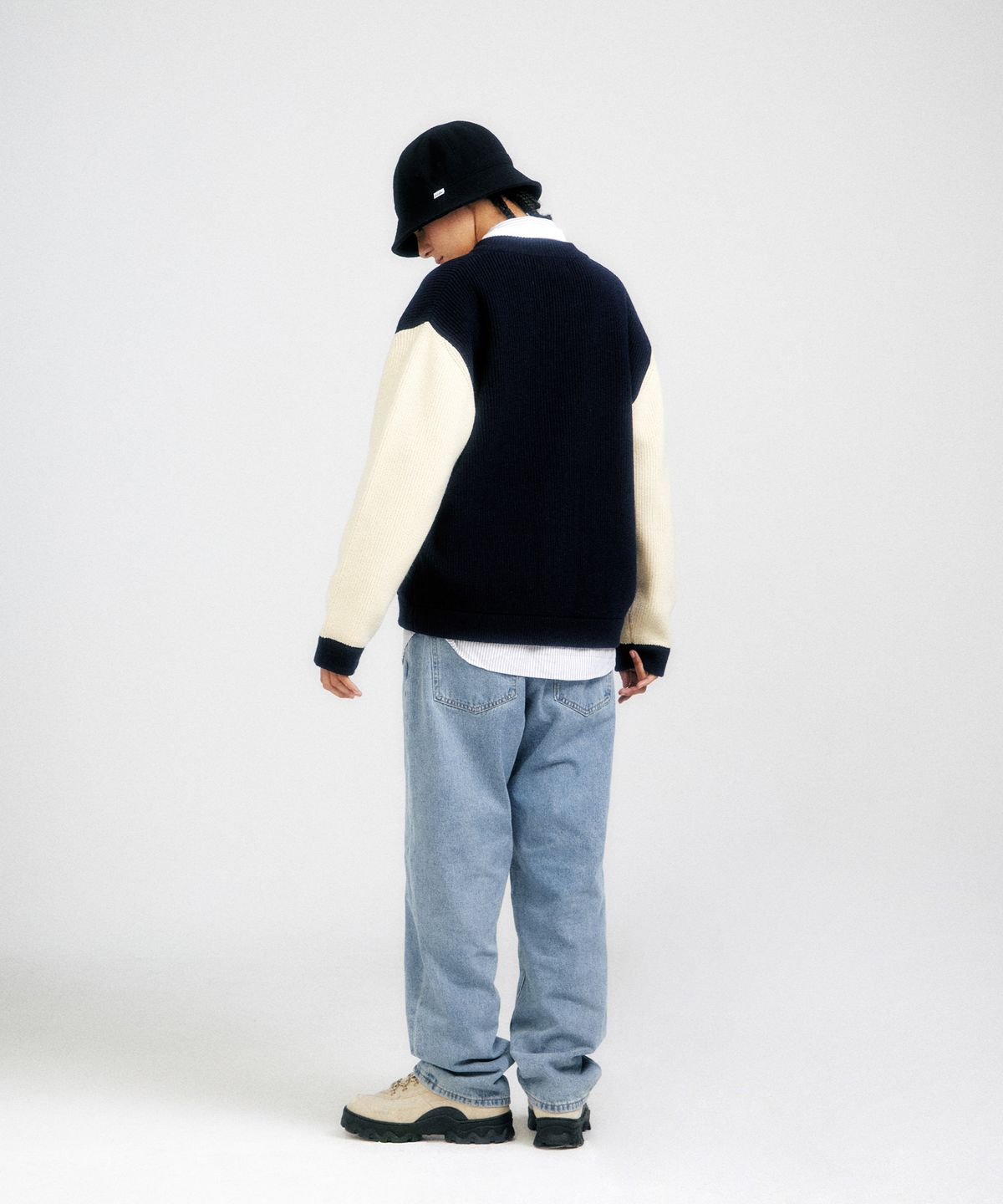 피도디도(FIDO DIDO) Boucle Logo Zip Cardigan Navy