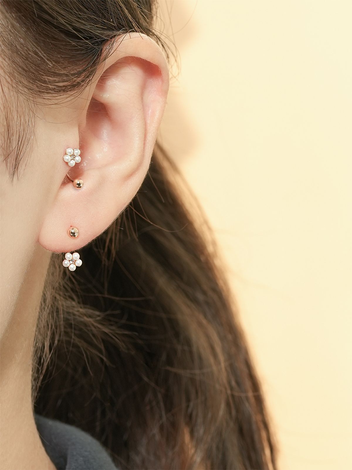 미니멀피어싱(MINIMALPIERCING) 14K 러블리 진주 플라워 커브 링 피어싱 귀걸이