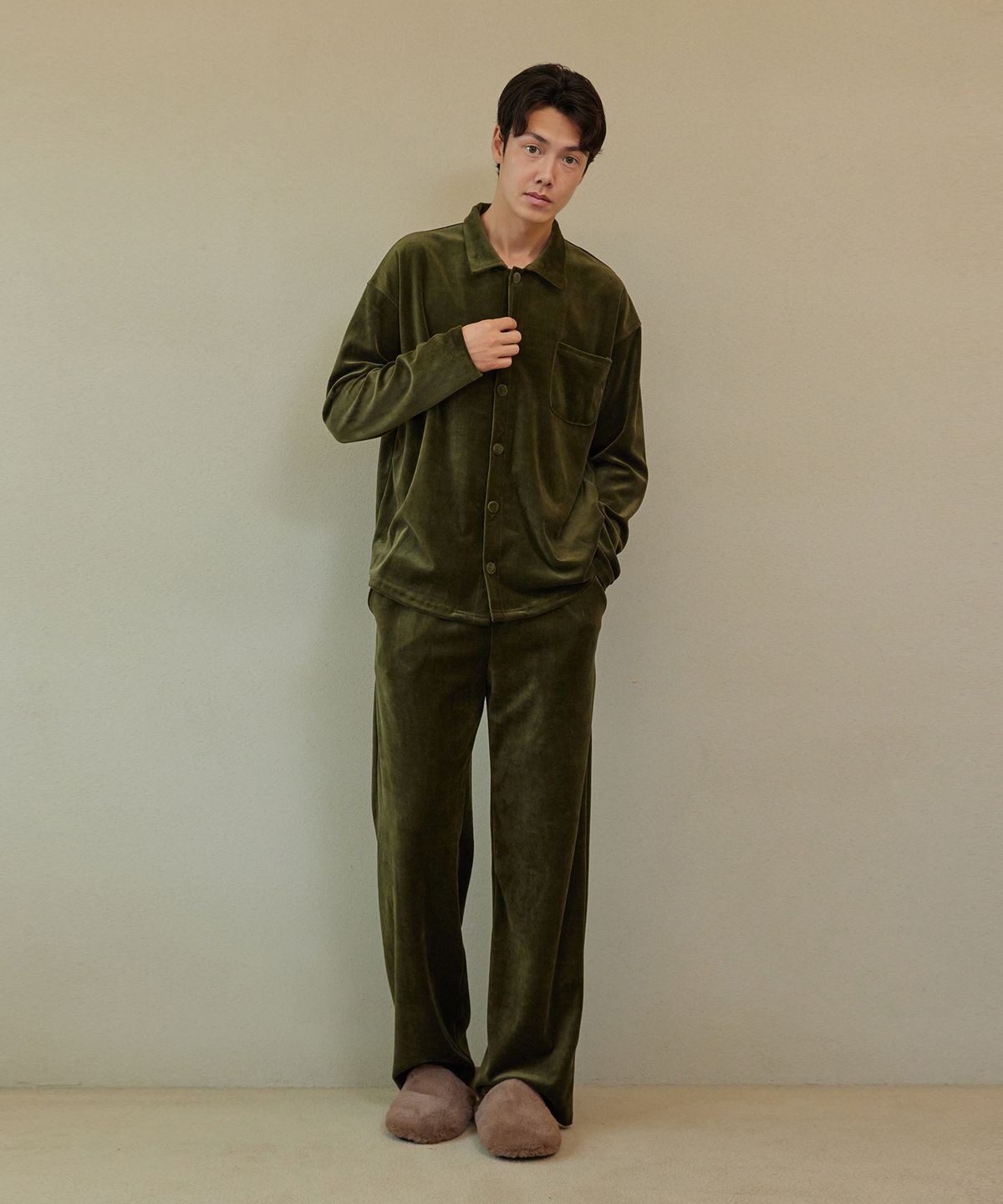 아템포(ATEMPO) VELOUR PAJAMA SET_olive (men)