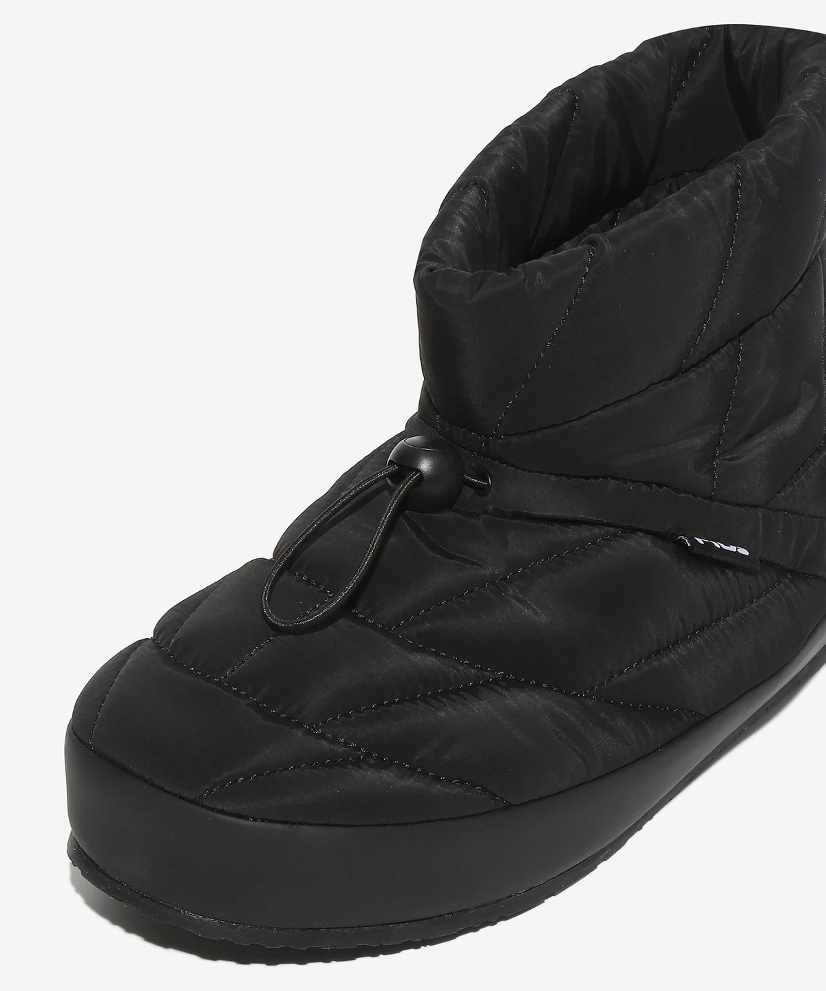 휠라(FILA) 푸퍼 매트 부츠(1XM02358G001)